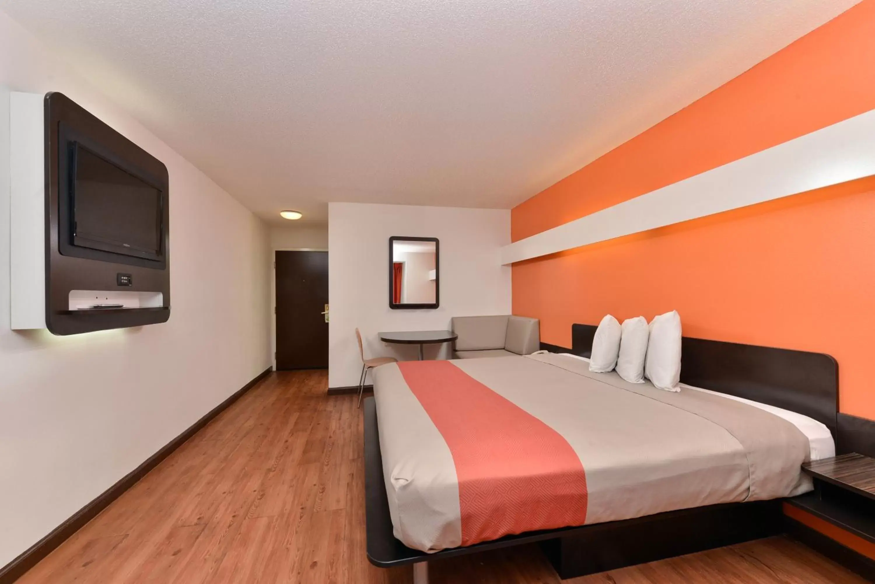 Bedroom in Motel 6-Richburg, SC