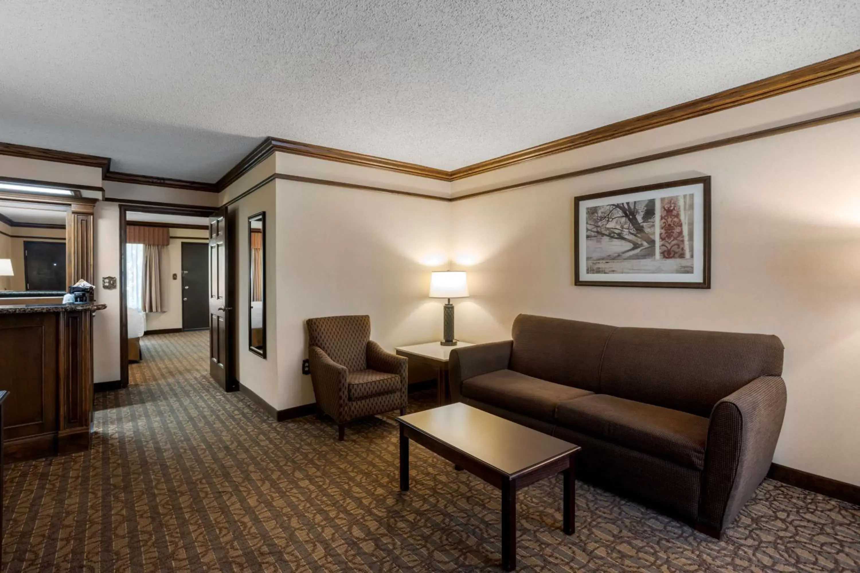 Photo of the whole room, Seating Area in Best Western Inn of the Ozarks