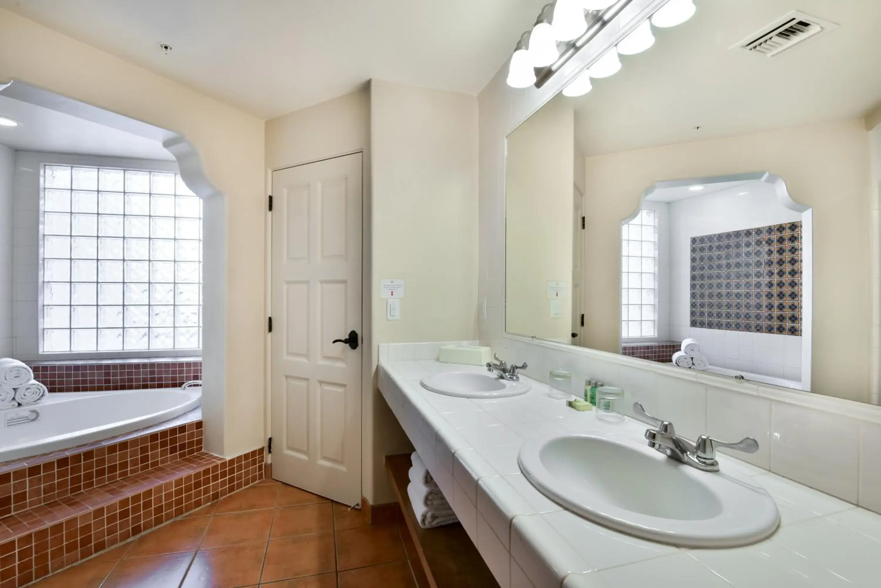 Bathroom in Lodge On The Desert