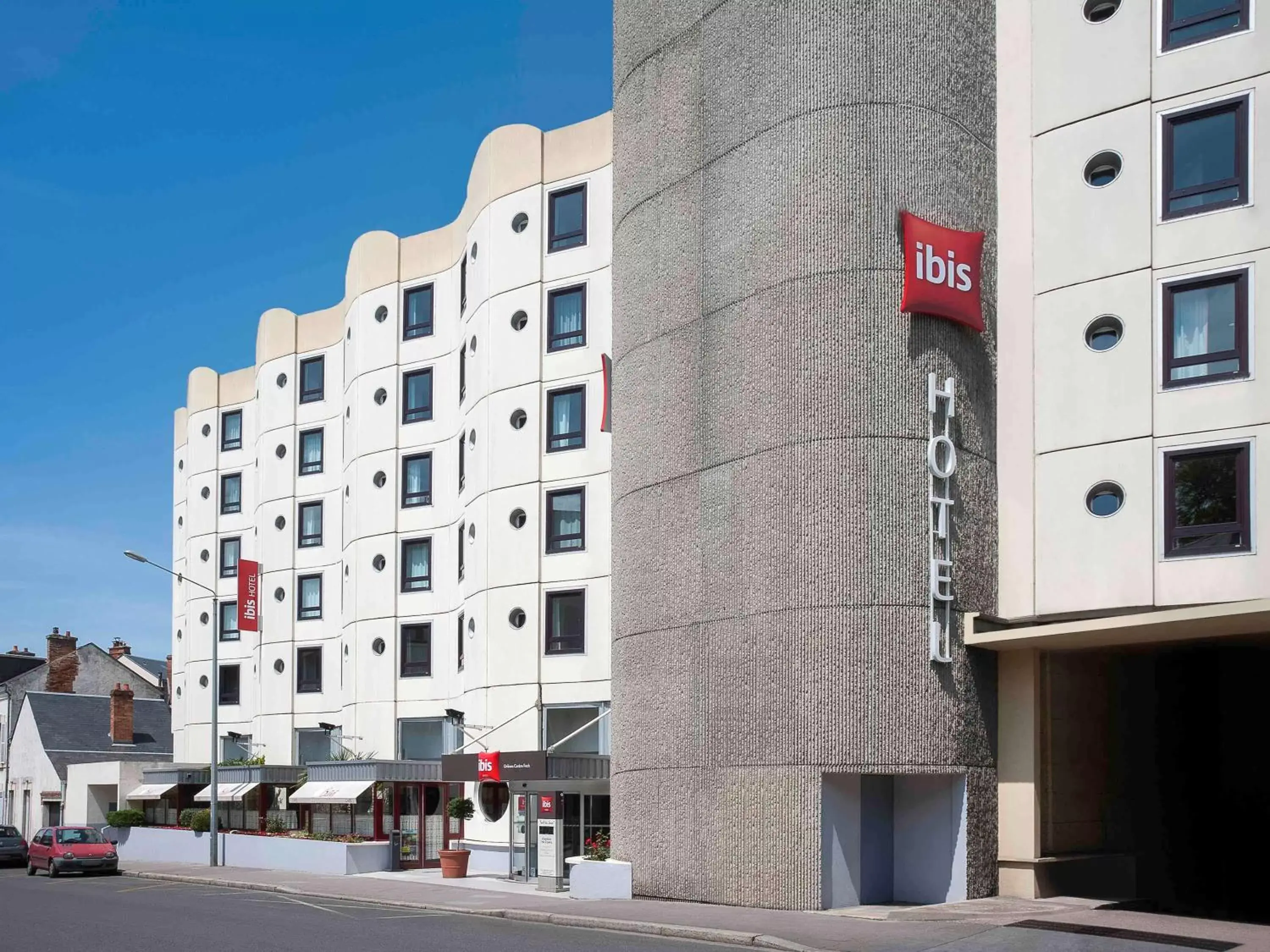 Property Building in ibis Orleans Centre Foch