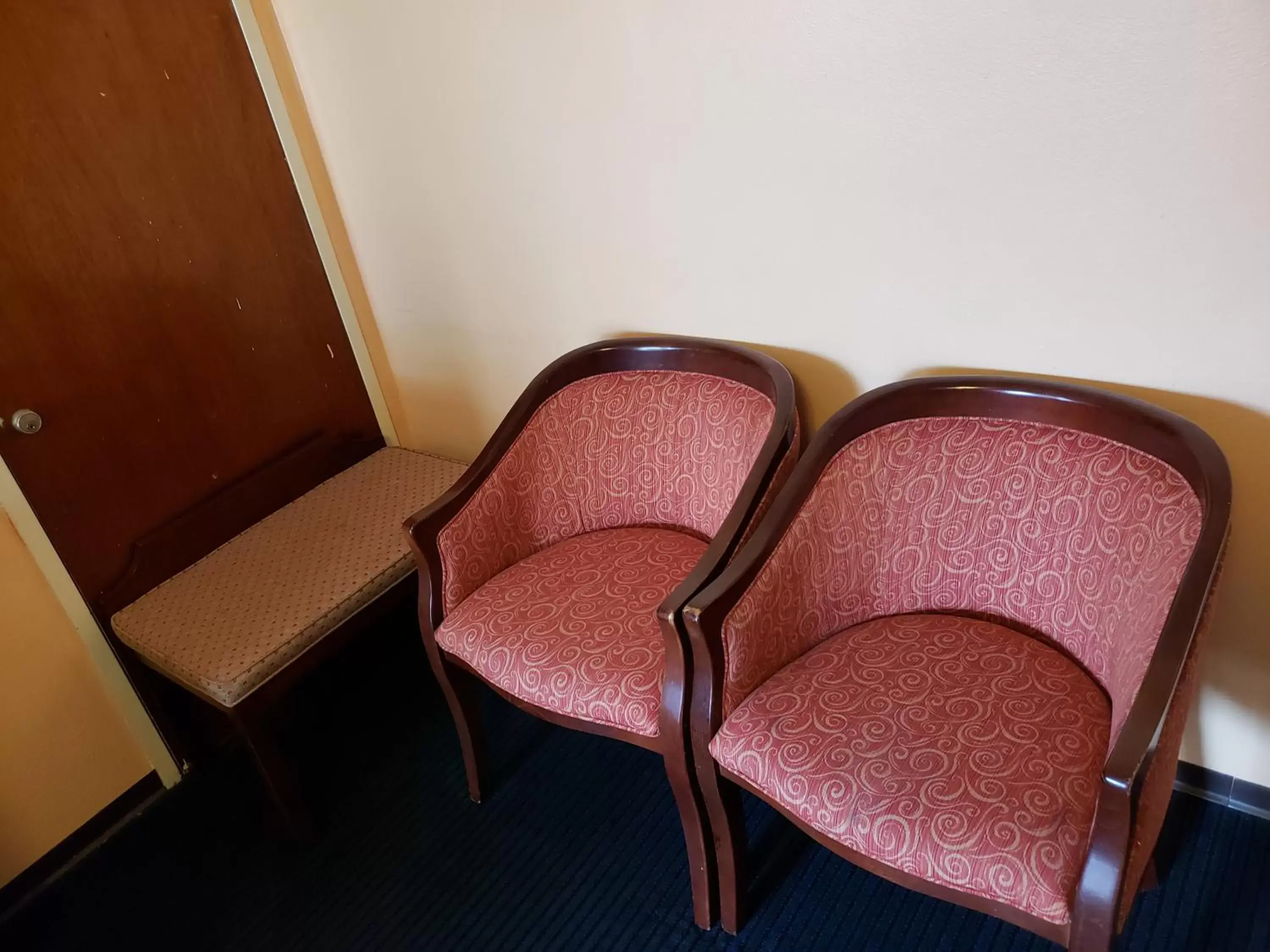 Seating Area in Encino Motel