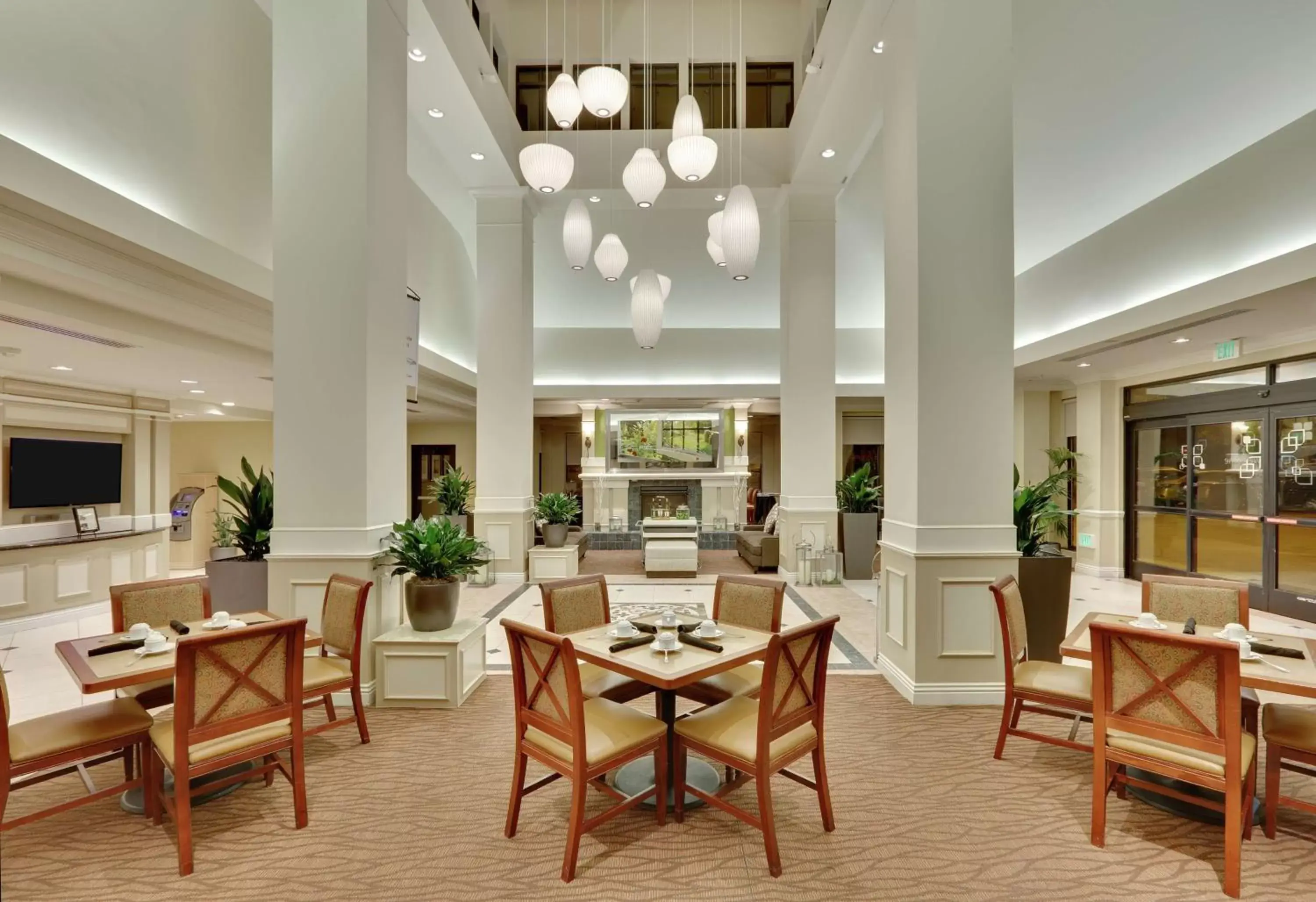 Lobby or reception, Restaurant/Places to Eat in Hilton Garden Inn San Diego Del Mar