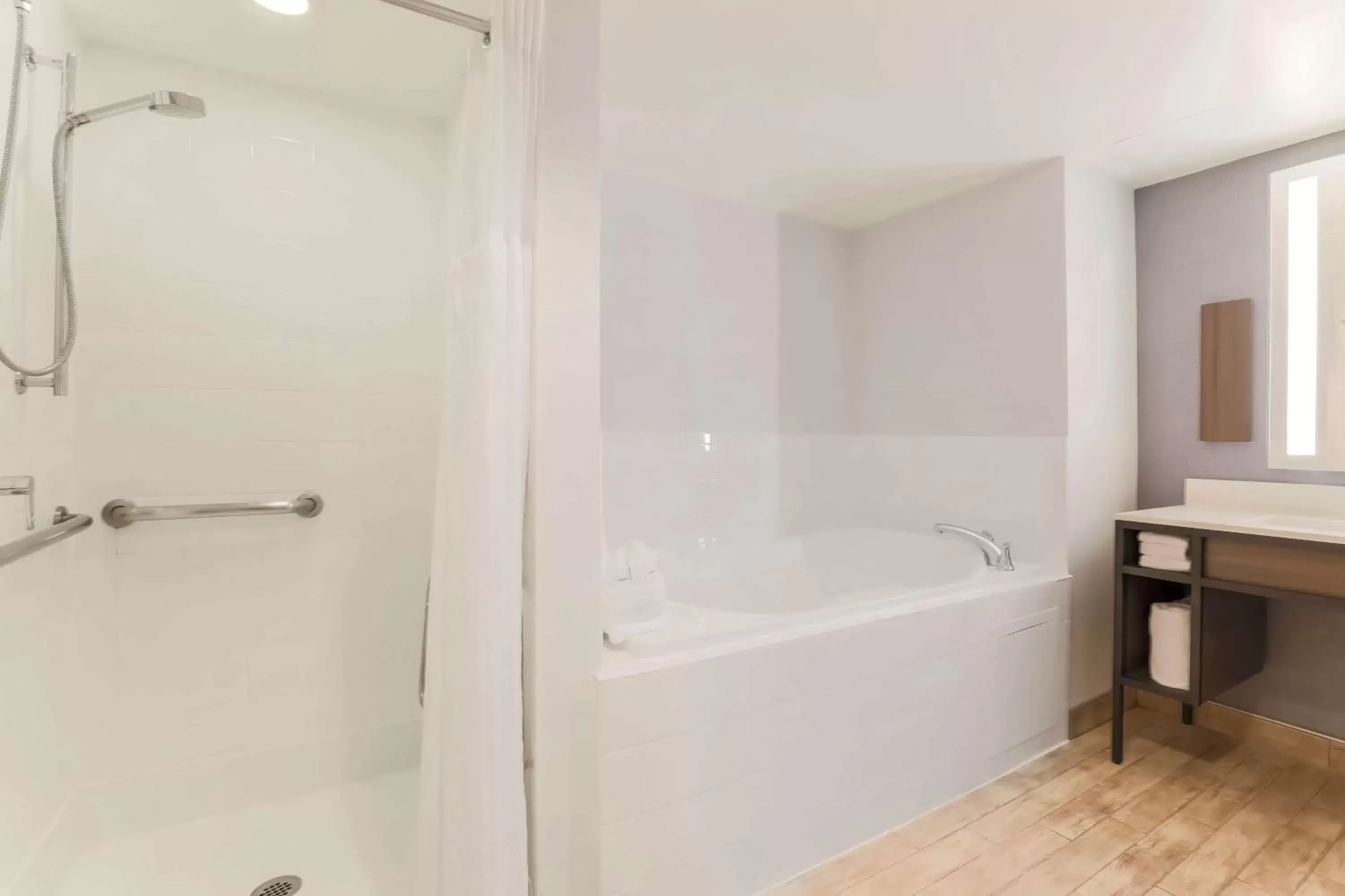 Bathroom in Hilton Garden Inn Reno Bathroom in Hilton Garden Inn Reno