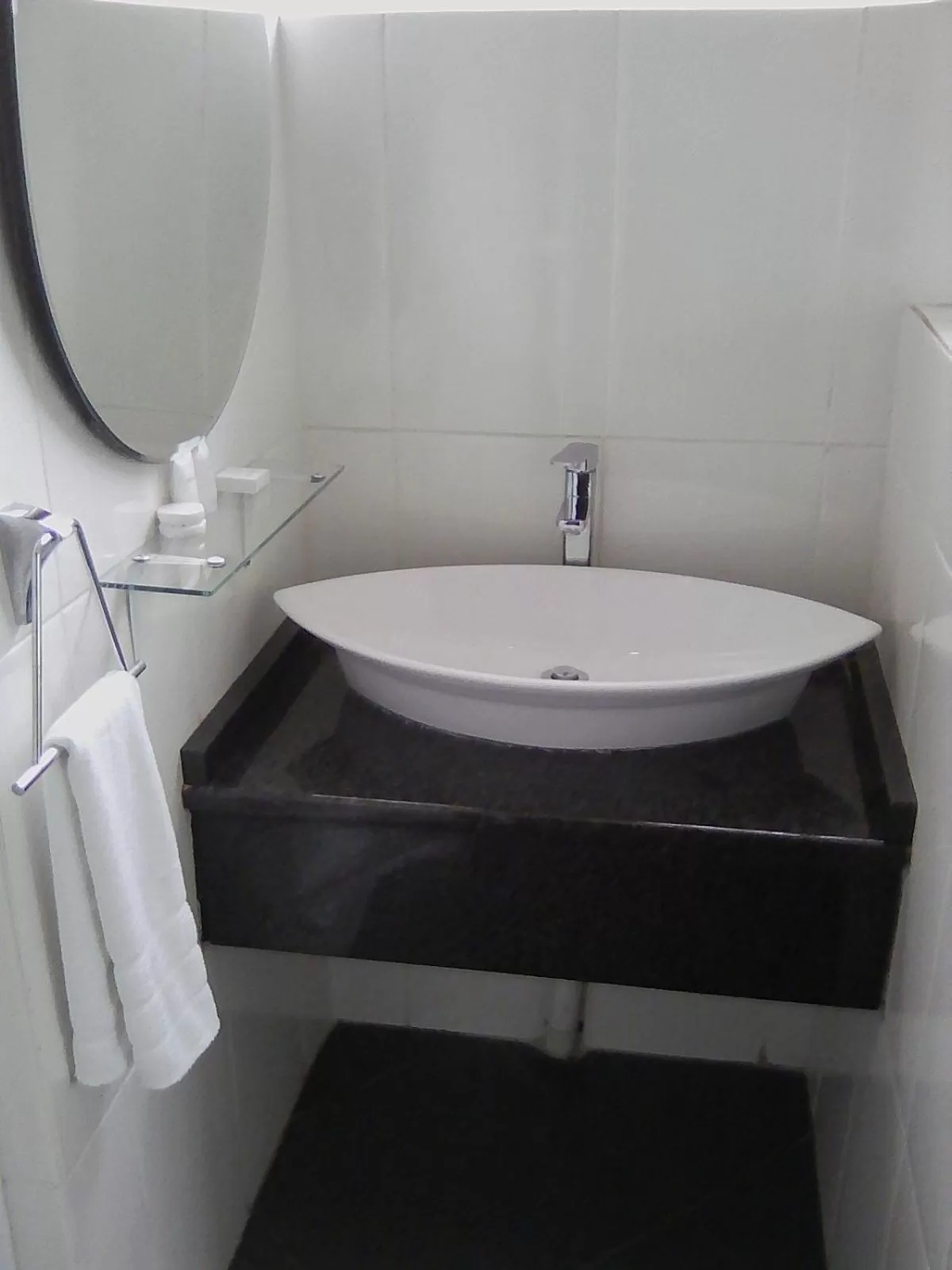 Bathroom in Big Ben Lodge