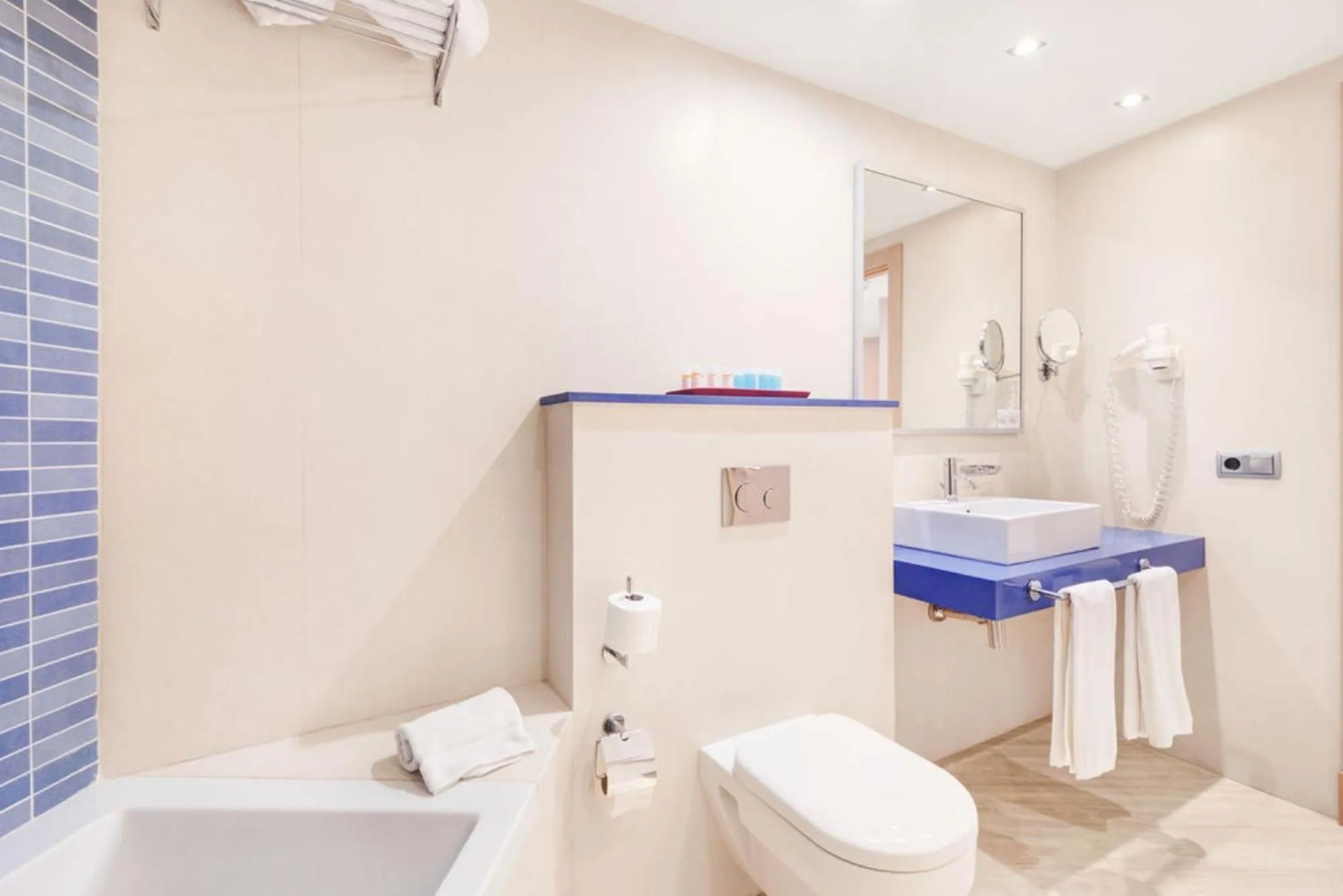 Shower in Hotel Agua Beach "Adults only"