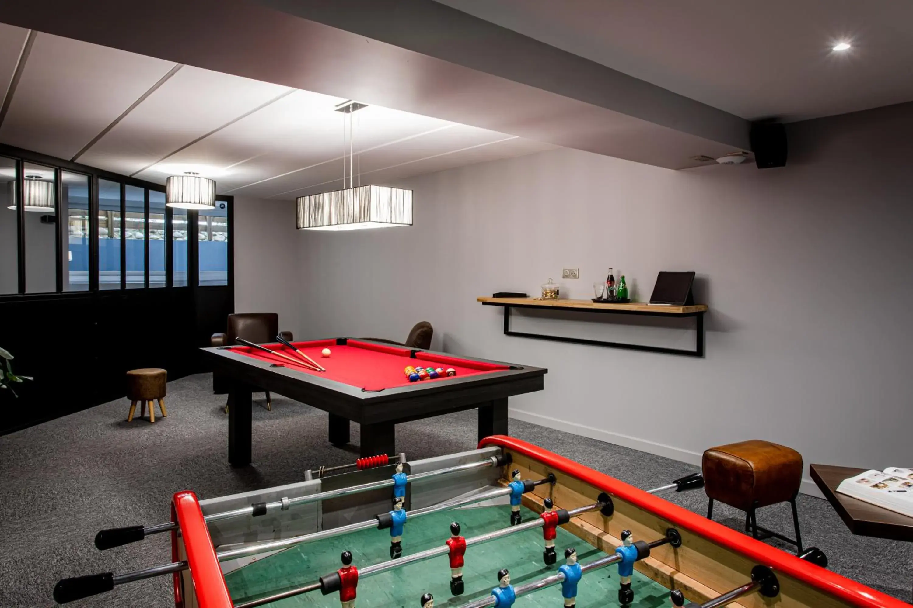 Game Room, Billiards in L'Orée du Bois