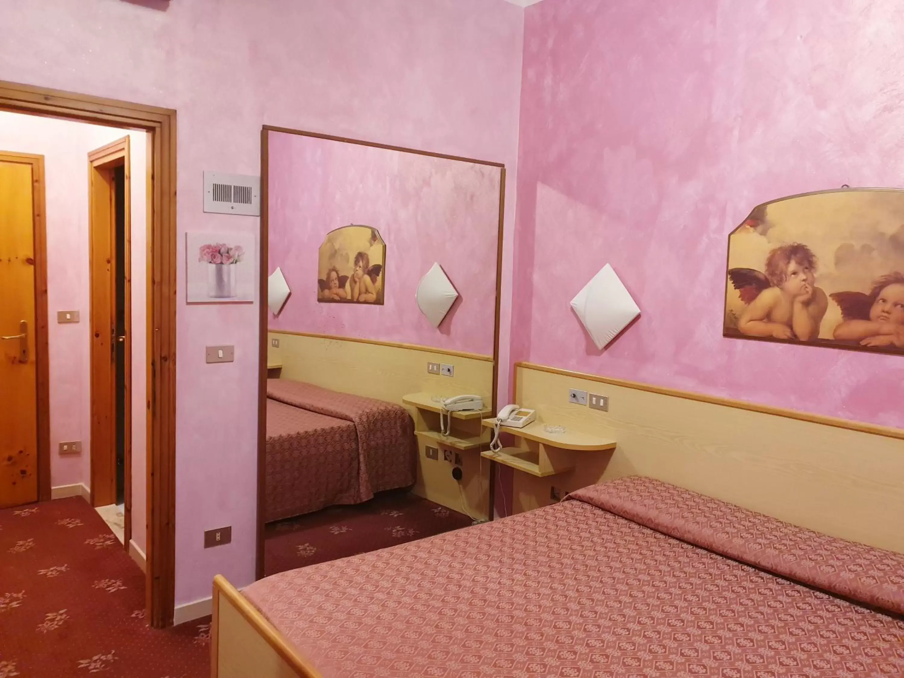 Standard Double Room in HOTEL PARADISO Standard Double Room in HOTEL PARADISO