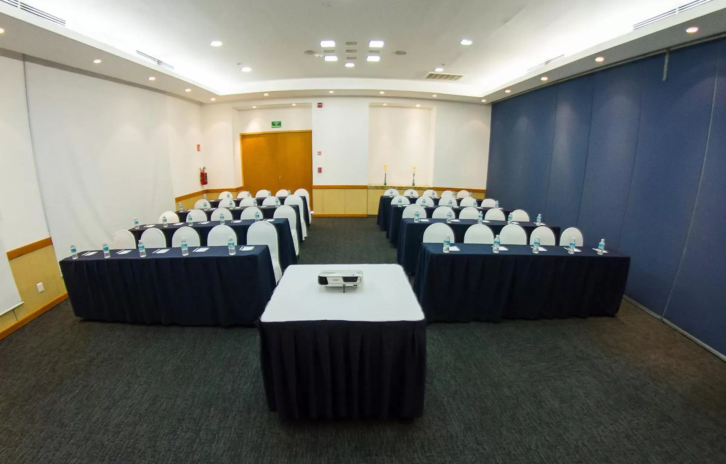 Meeting/conference room in Costa Baja Resort & Spa