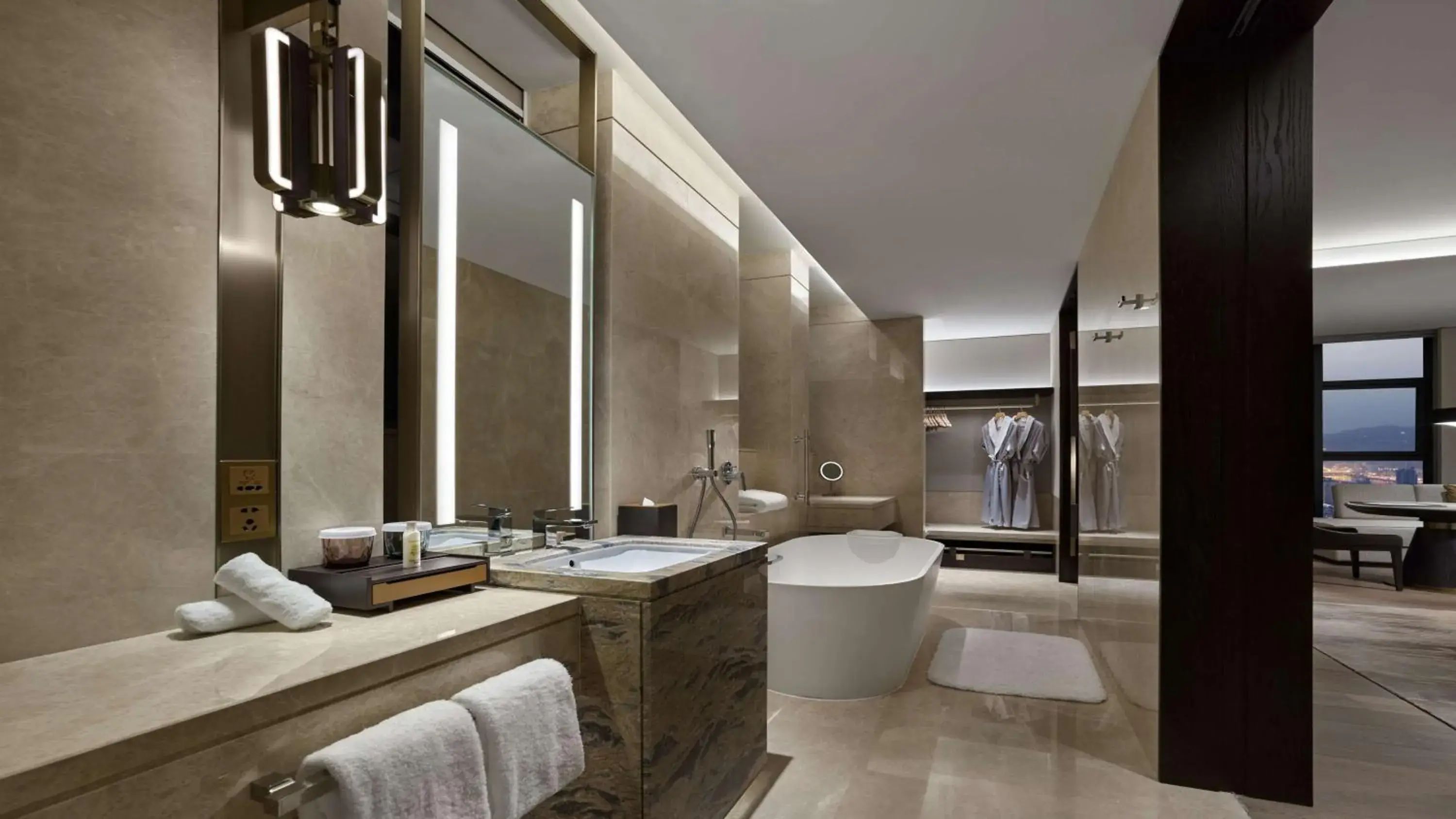 Bathroom in Hilton Lanzhou City Center