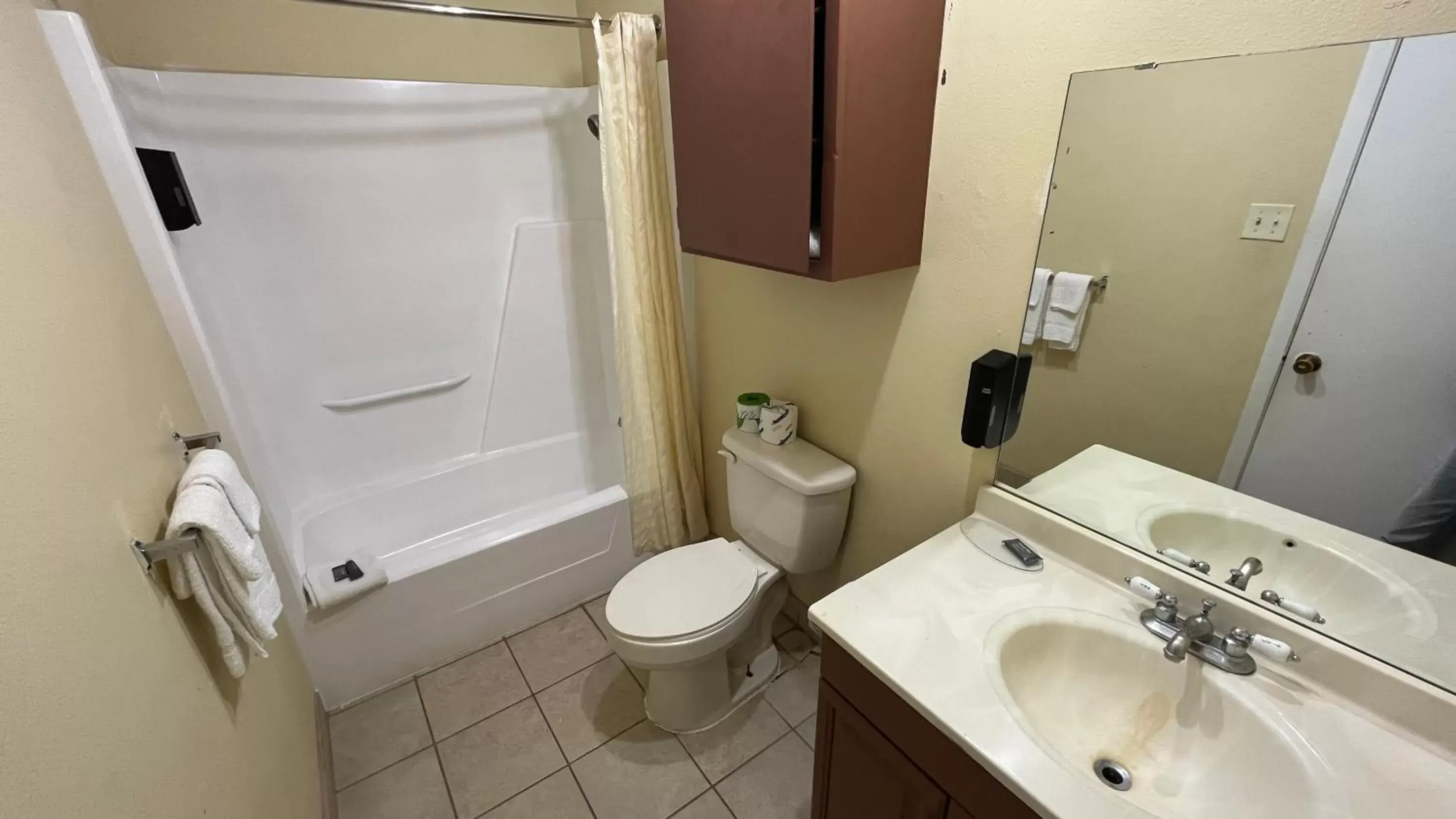 Bathroom in Extended Stay Motel - Snyder