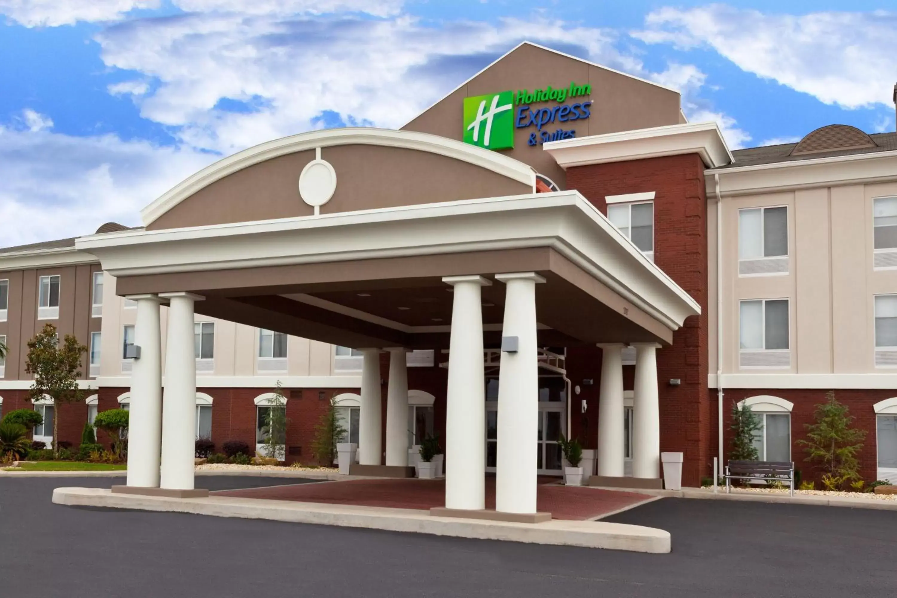Property Building in Holiday Inn Express Hotel & Suites Dothan North, an IHG Hotel