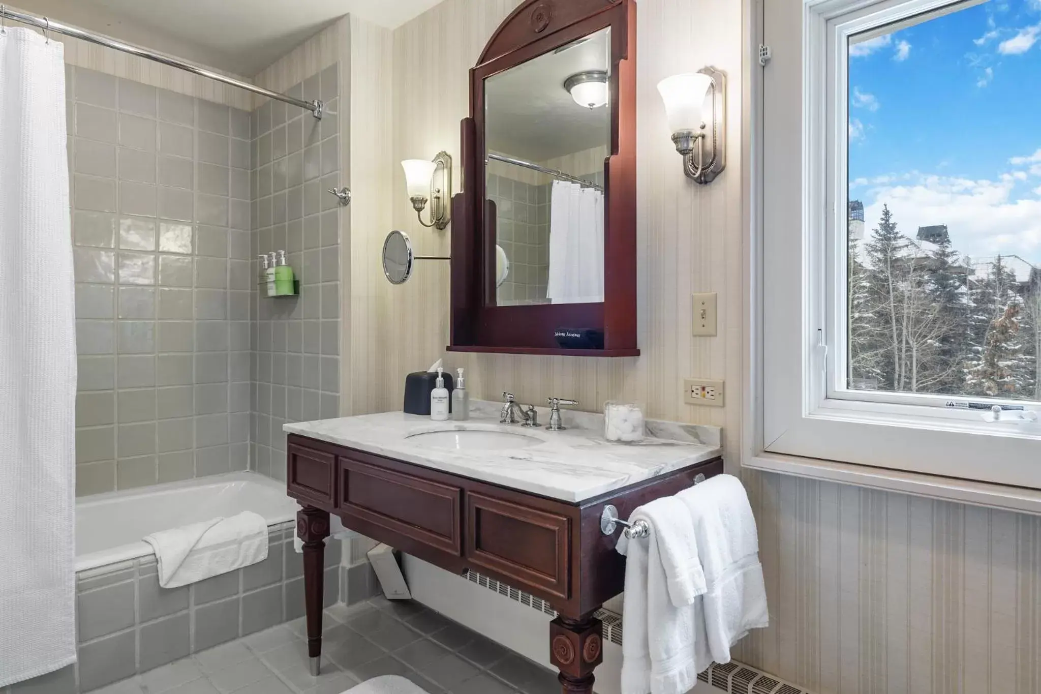 Bathroom in Poste Montane Lodge by East West