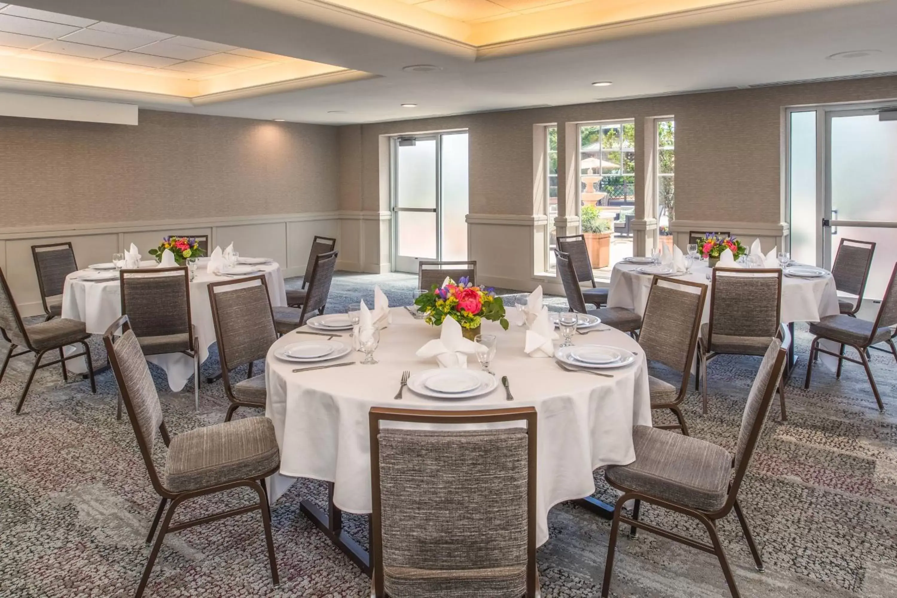 Meeting/conference room, Restaurant/Places to Eat in Courtyard by Marriott Portland North