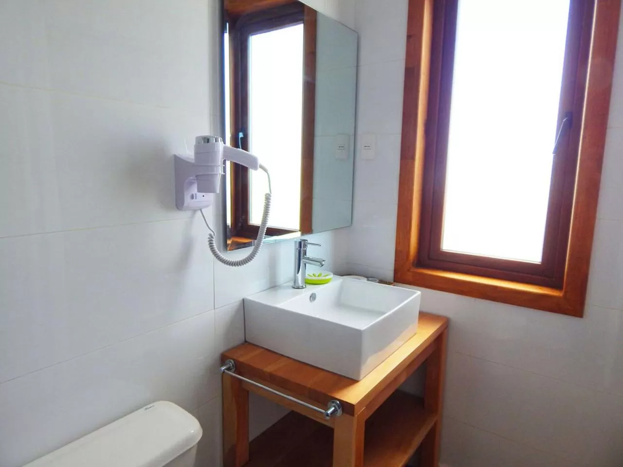Toilet, Bathroom in Hostal Buenavista Patagonia