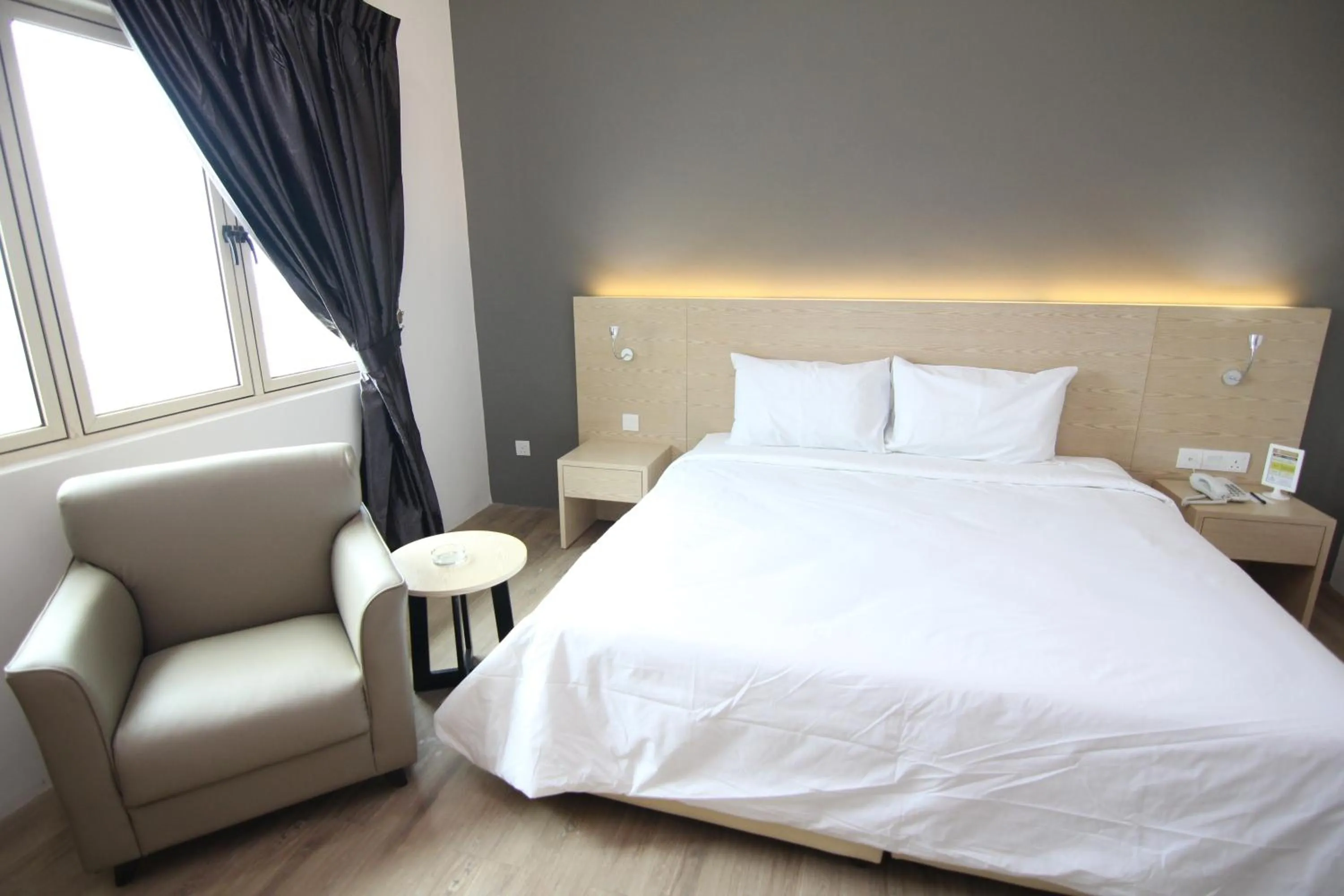 Bed in Summit Signature Hotel Batu Pahat