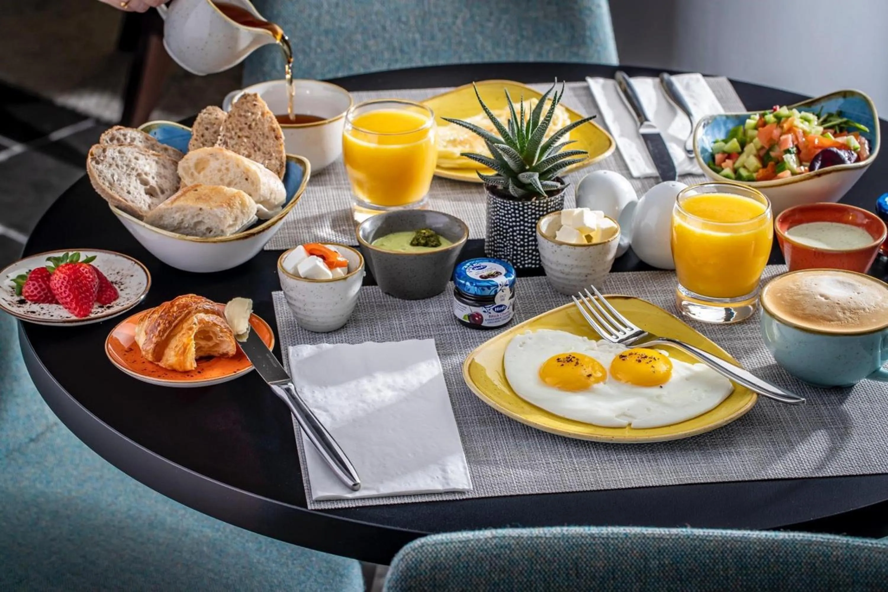 Food in The Muse Boutique Hotel Tel Aviv