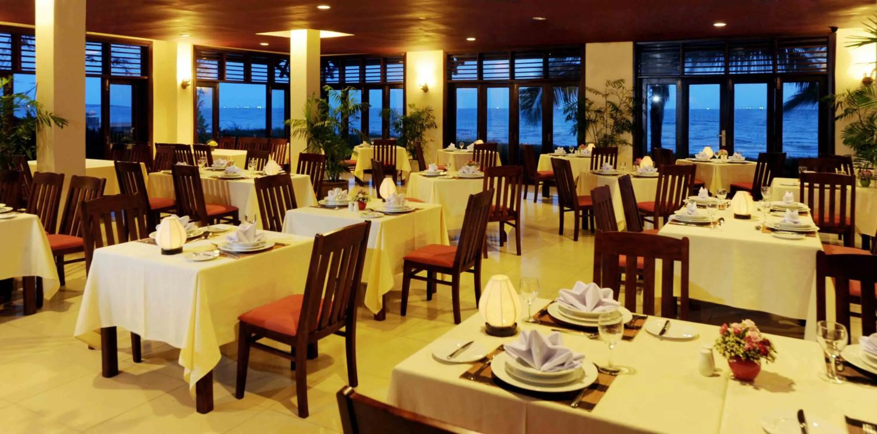 Restaurant/places to eat in Muine Century Beach Resort & Spa