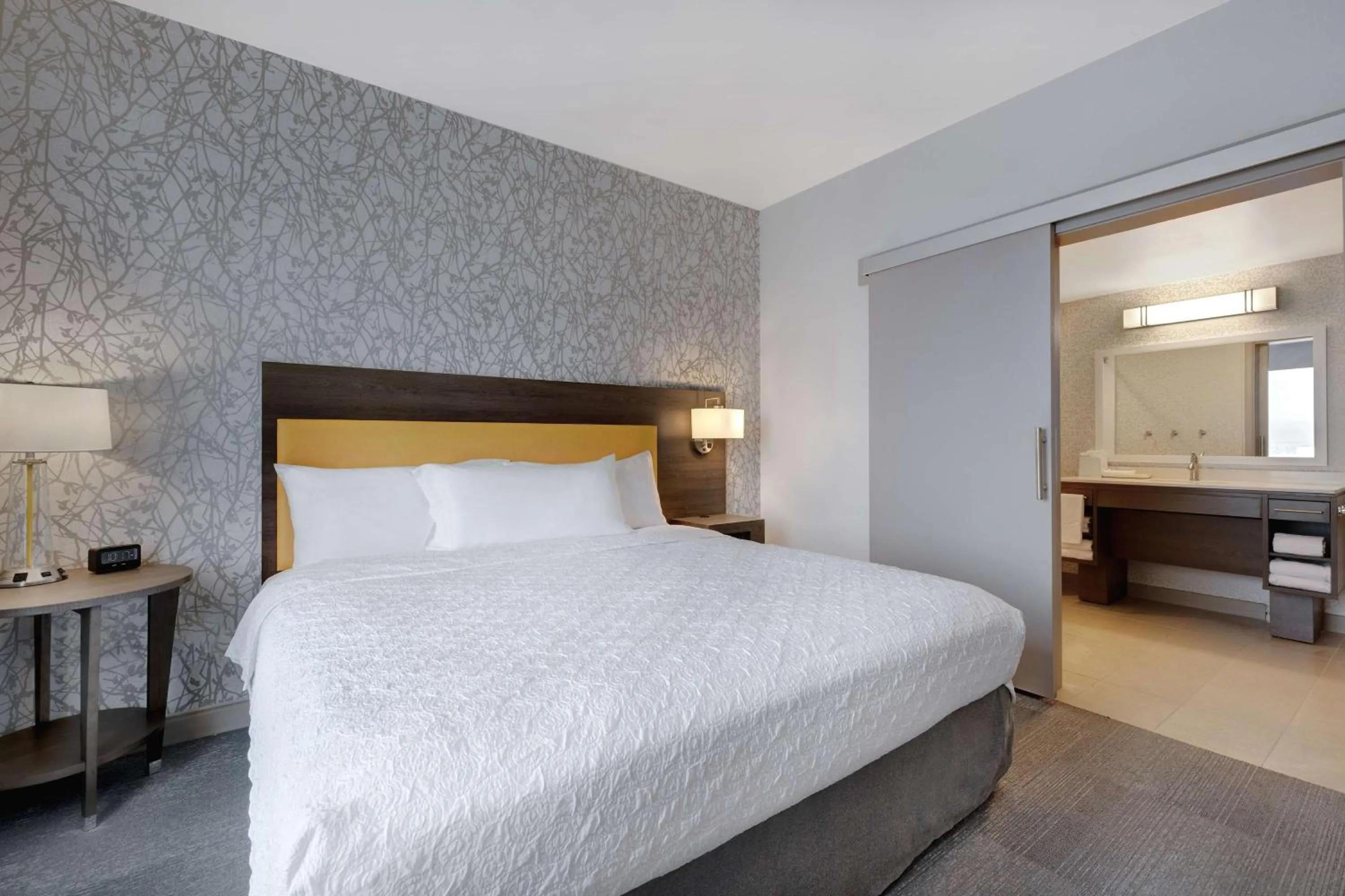 Bed in Home2 Suites By Hilton Las Vegas Southwest I-215 Curve