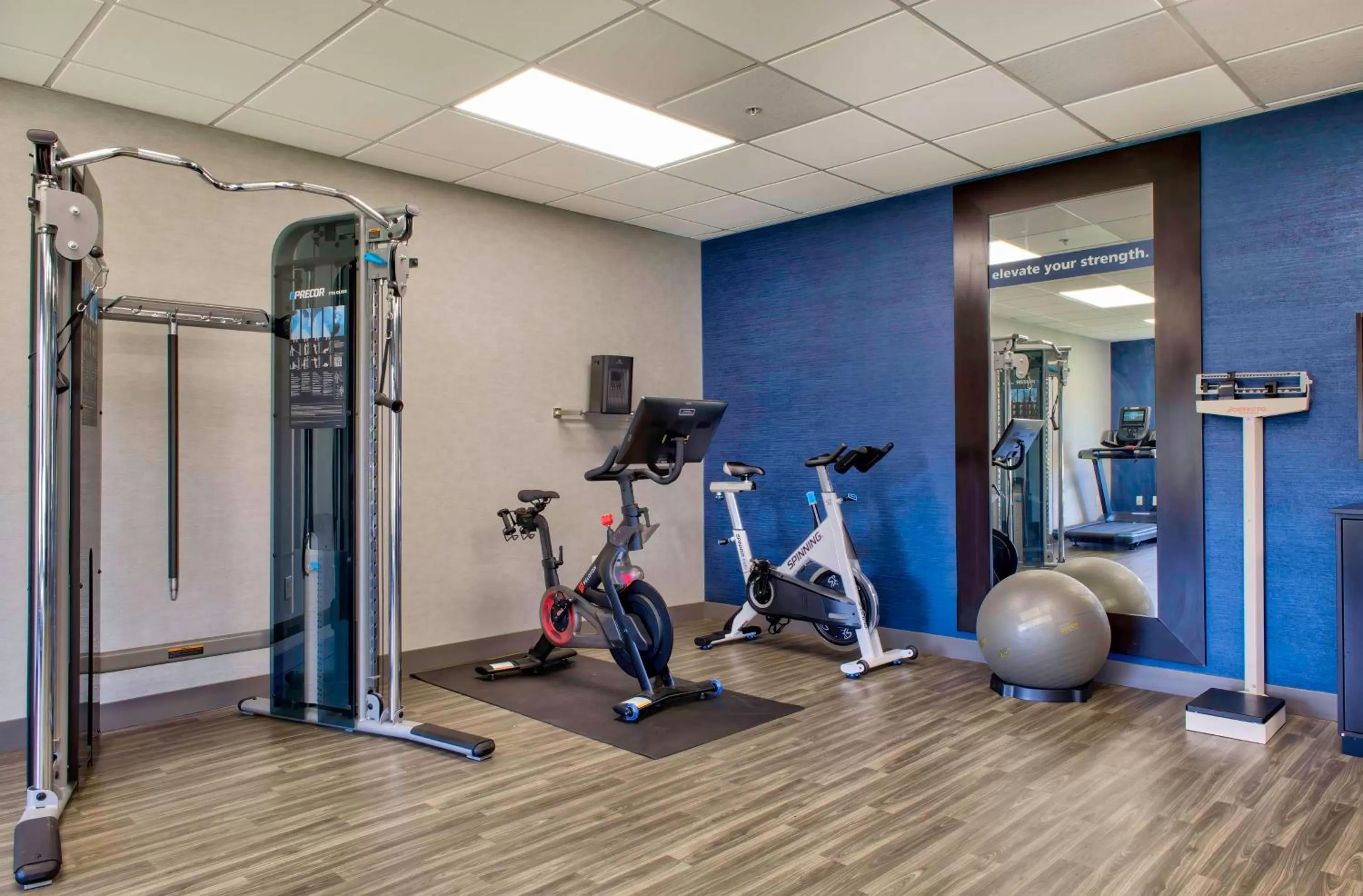 Fitness centre/facilities in Hampton Inn Cortland