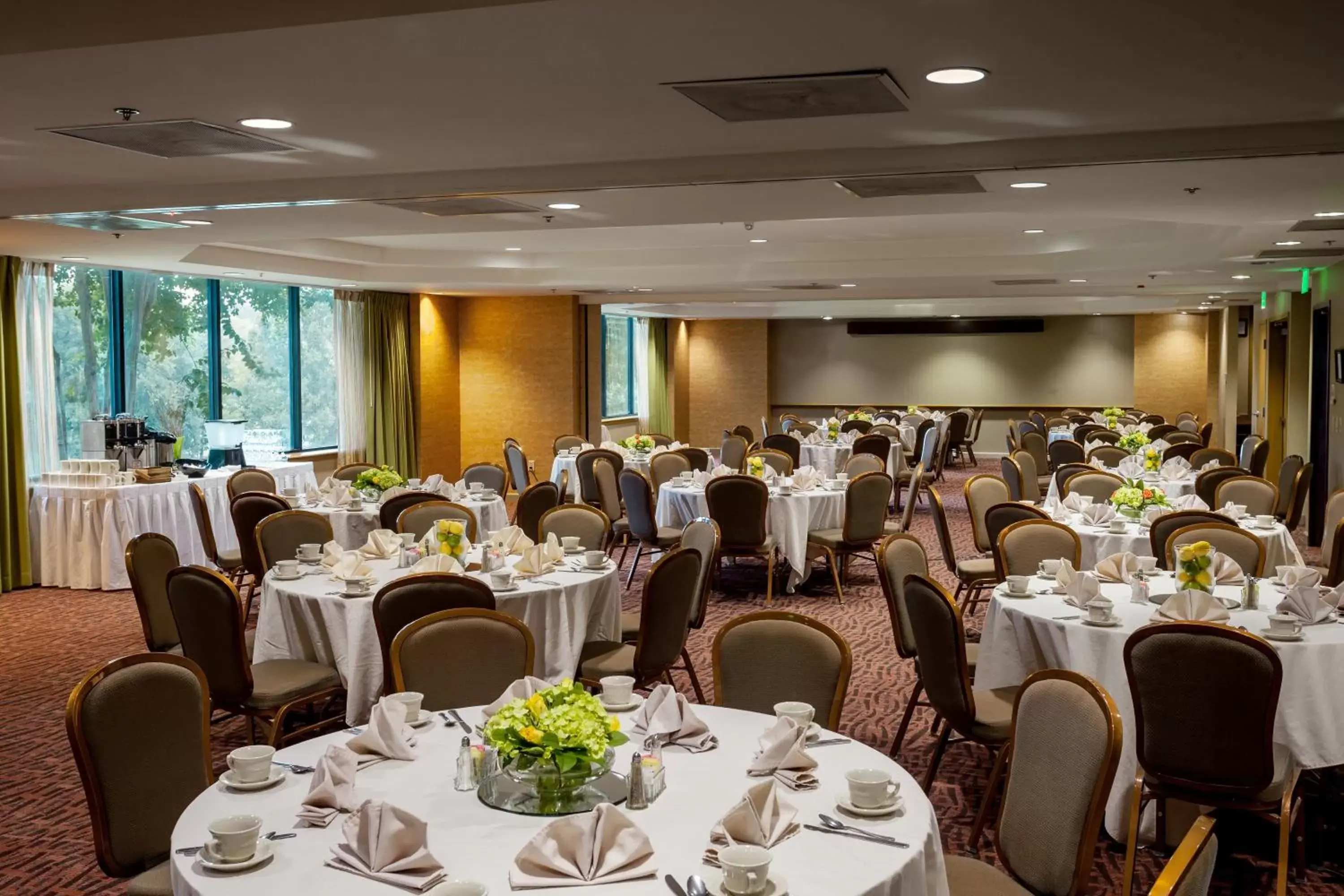 Banquet/Function facilities, Restaurant/Places to Eat in Holiday Inn Austin -Town Lake, an IHG Hotel