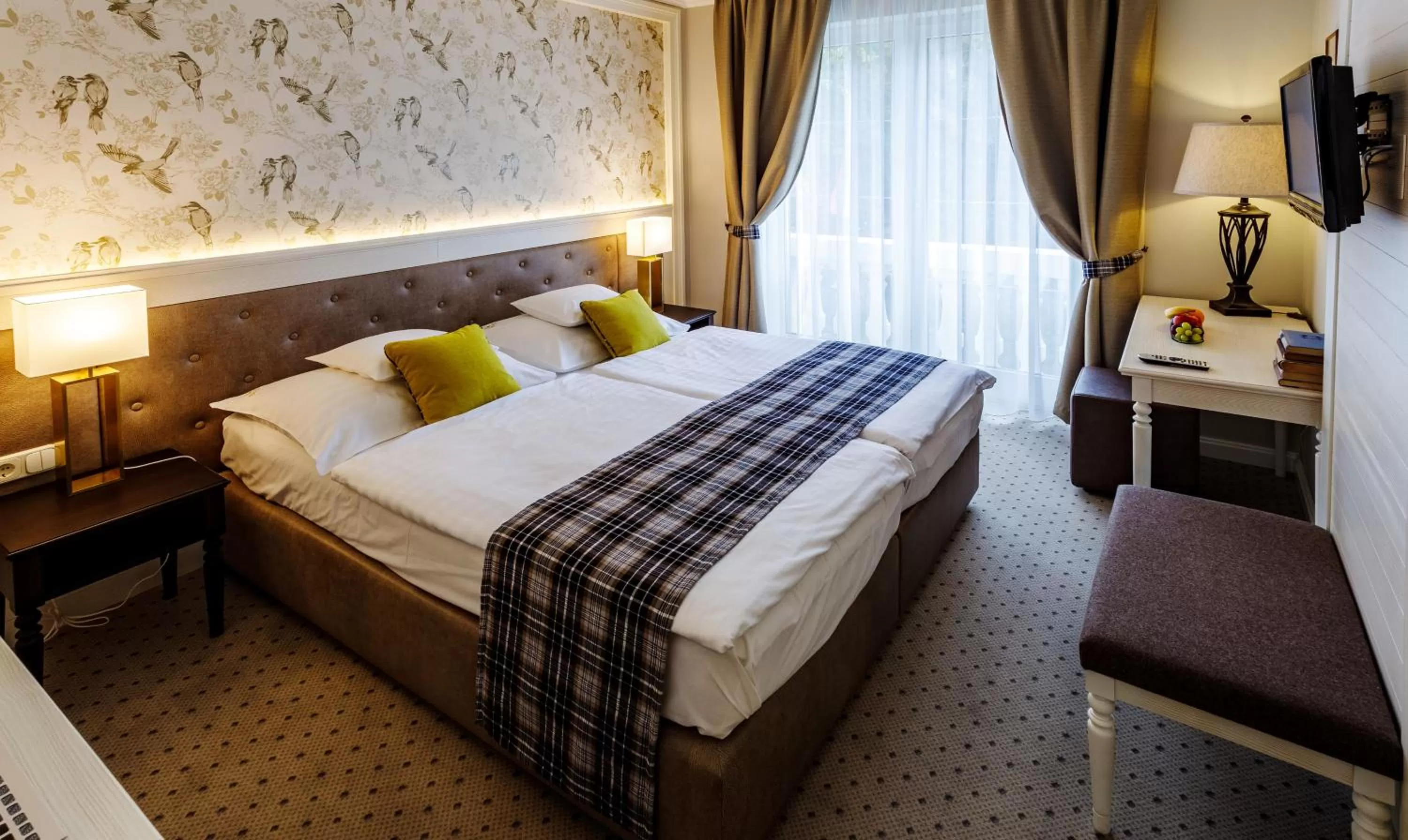 Photo of the whole room, Bed in Villa Medici Hotel & Restaurant