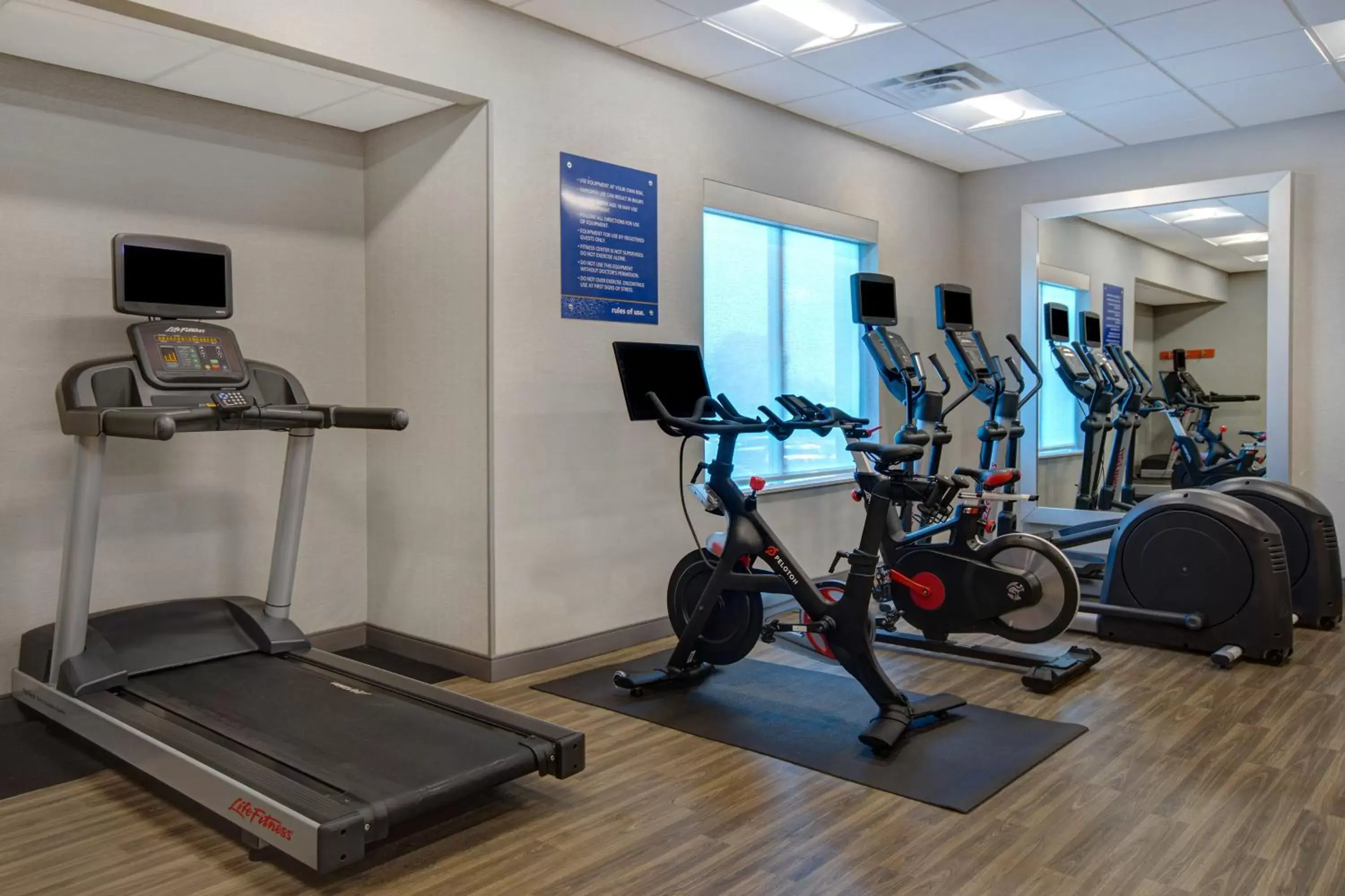 Fitness centre/facilities, Fitness Center/Facilities in Hampton Inn Lakeville Minneapolis, Mn