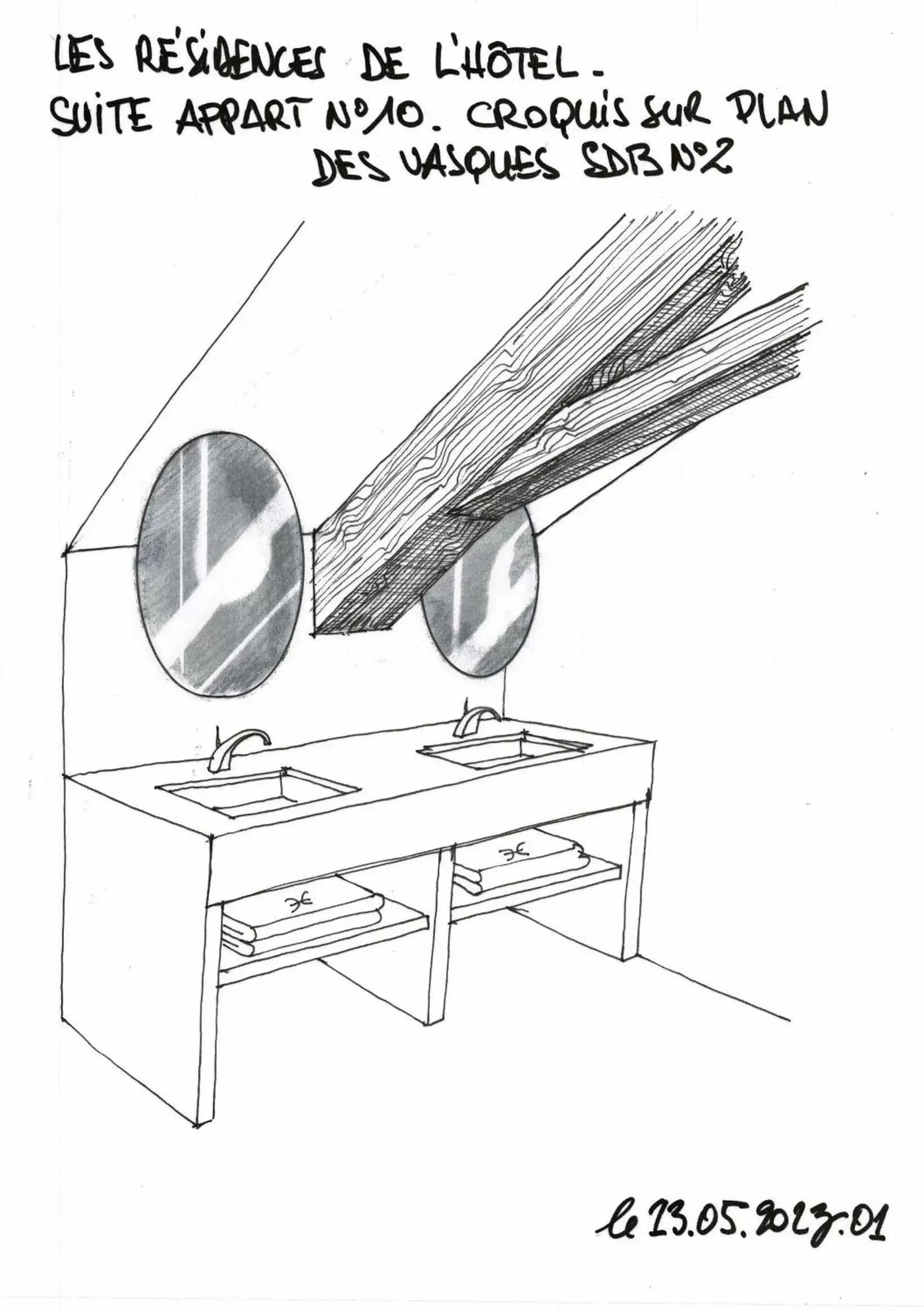 Bathroom, Floor Plan in L'Hôtel