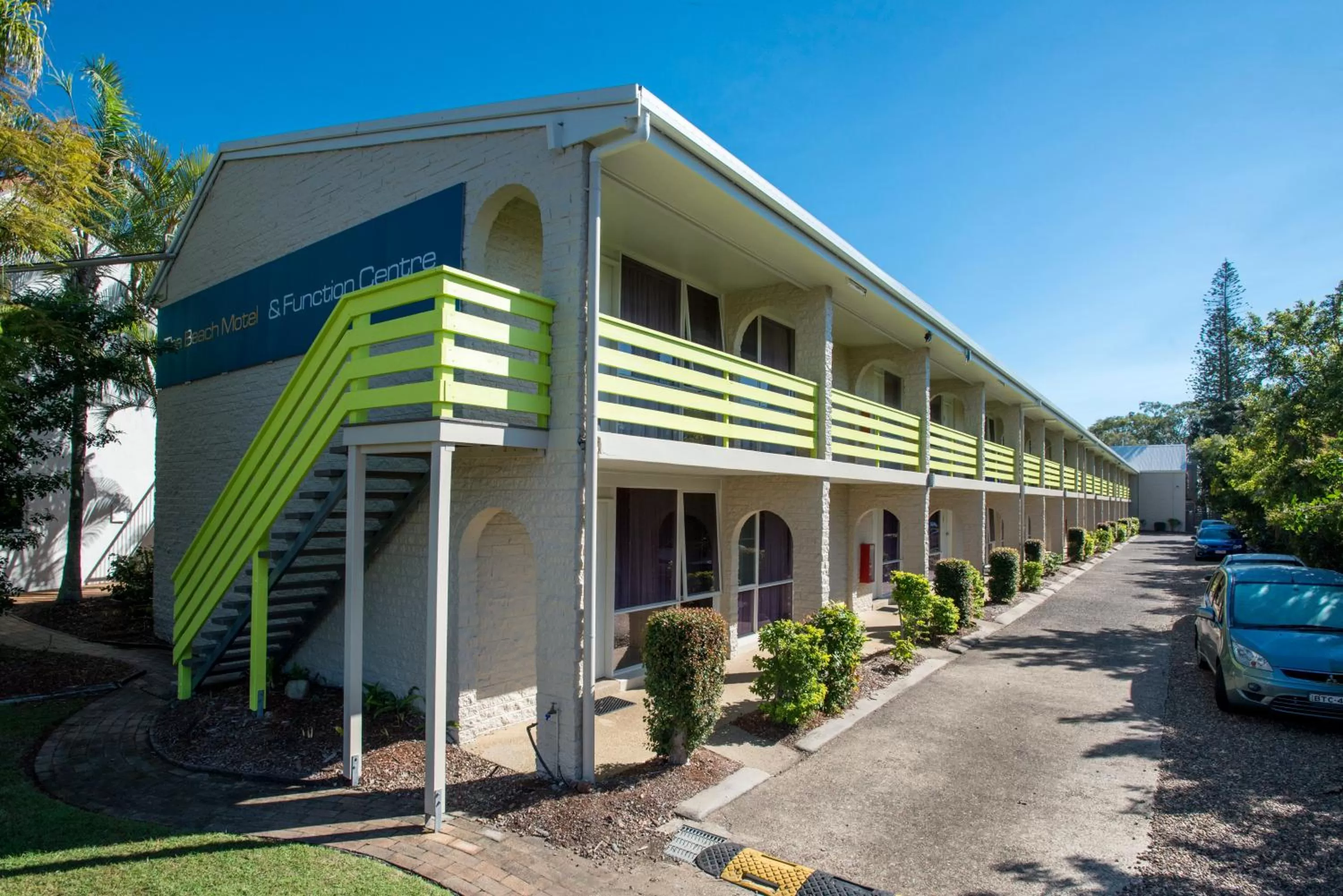 Property building in The Beach Motel Hervey Bay