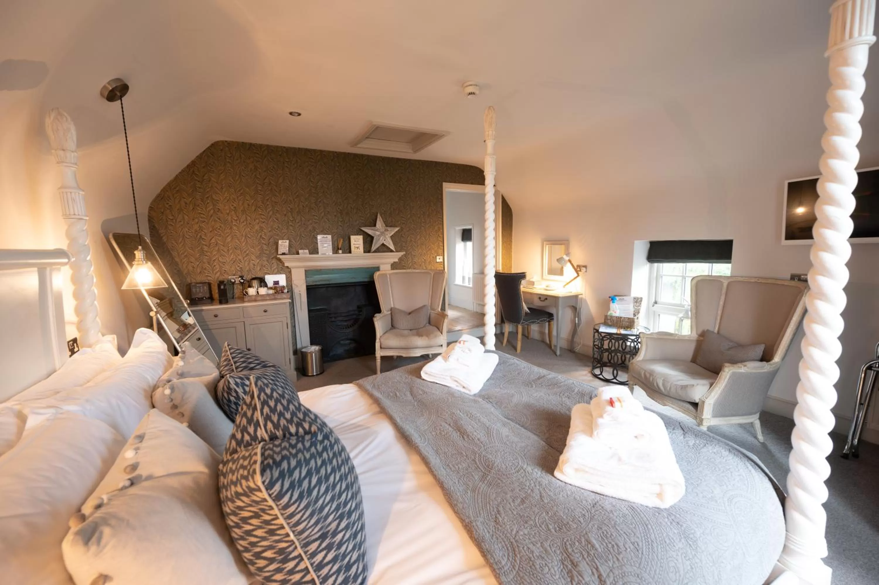 Bed in No33 HUNSTANTON BOUTIQUE ROOMS