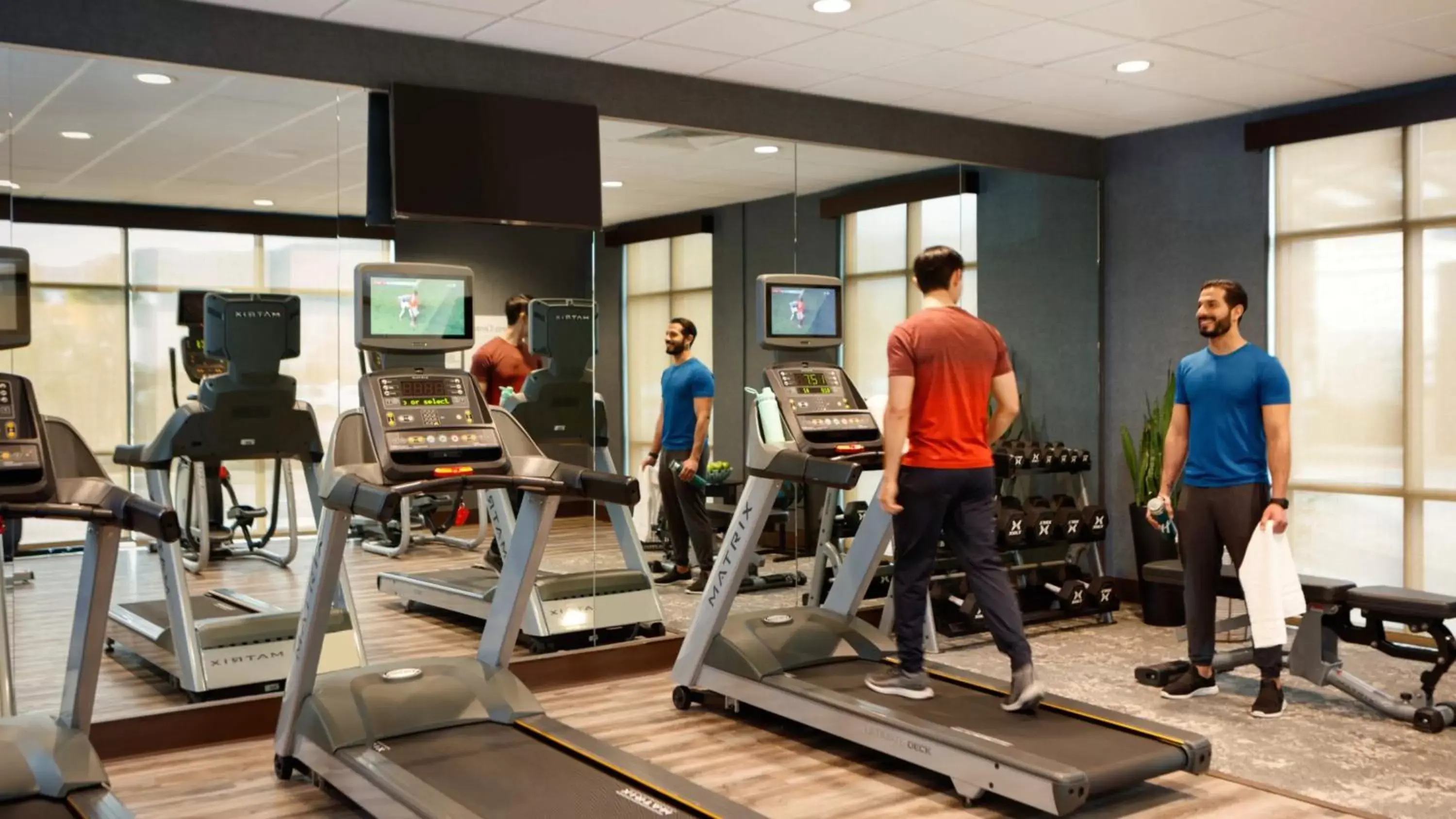 Spa and wellness centre/facilities, Fitness Center/Facilities in Holiday Inn & Suites Makati, an IHG Hotel