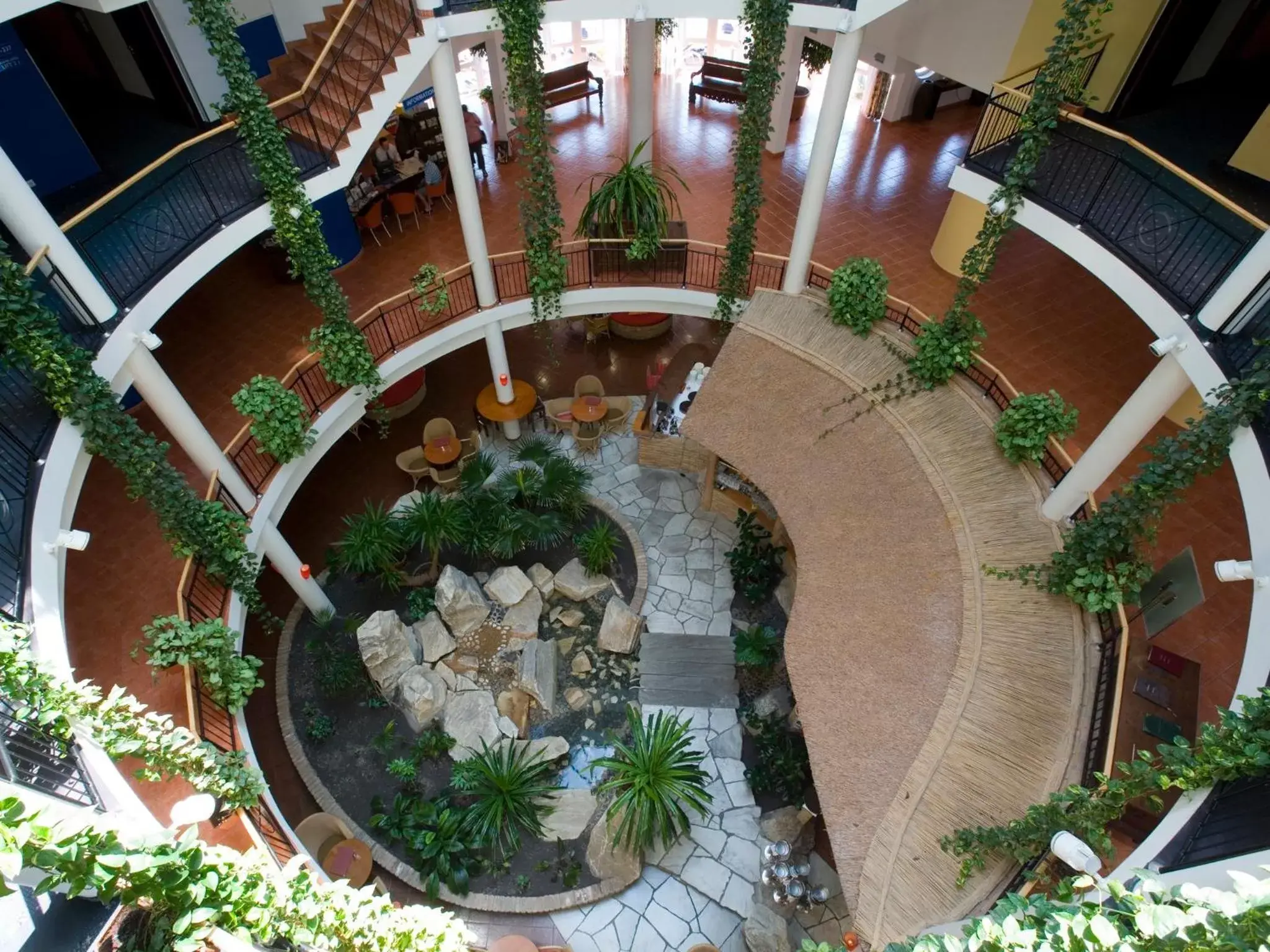 Lounge or bar, Bird's-eye View in Lotus Therme Hotel & Spa