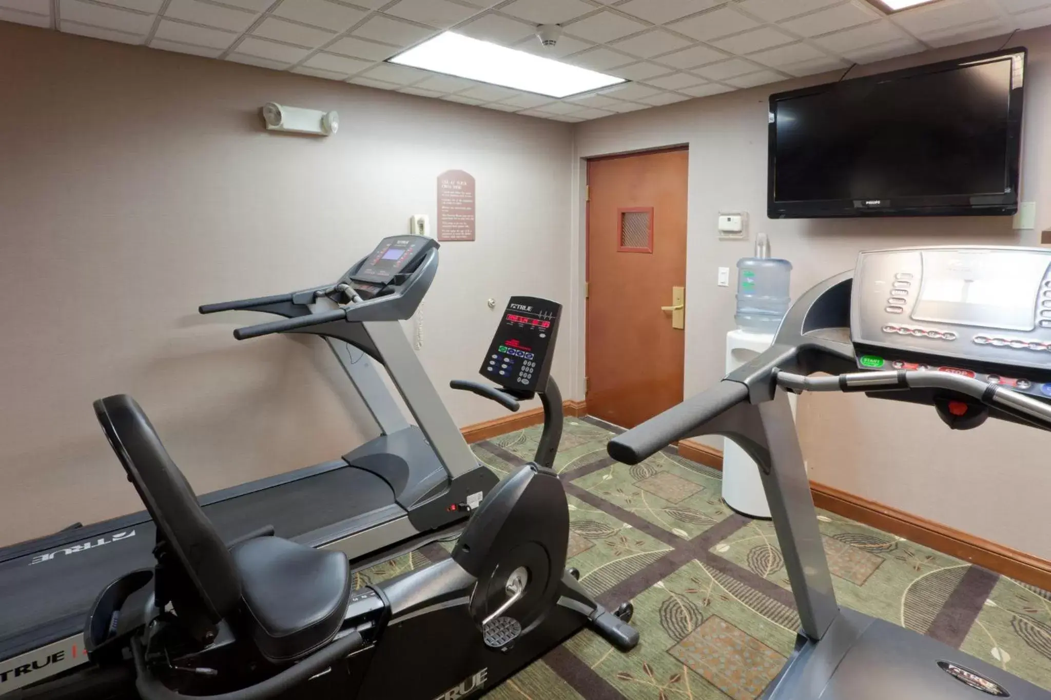 Fitness centre/facilities, Fitness Center/Facilities in Holiday Inn Express Hotel & Suites Charleston-Southridge, an IHG Hotel