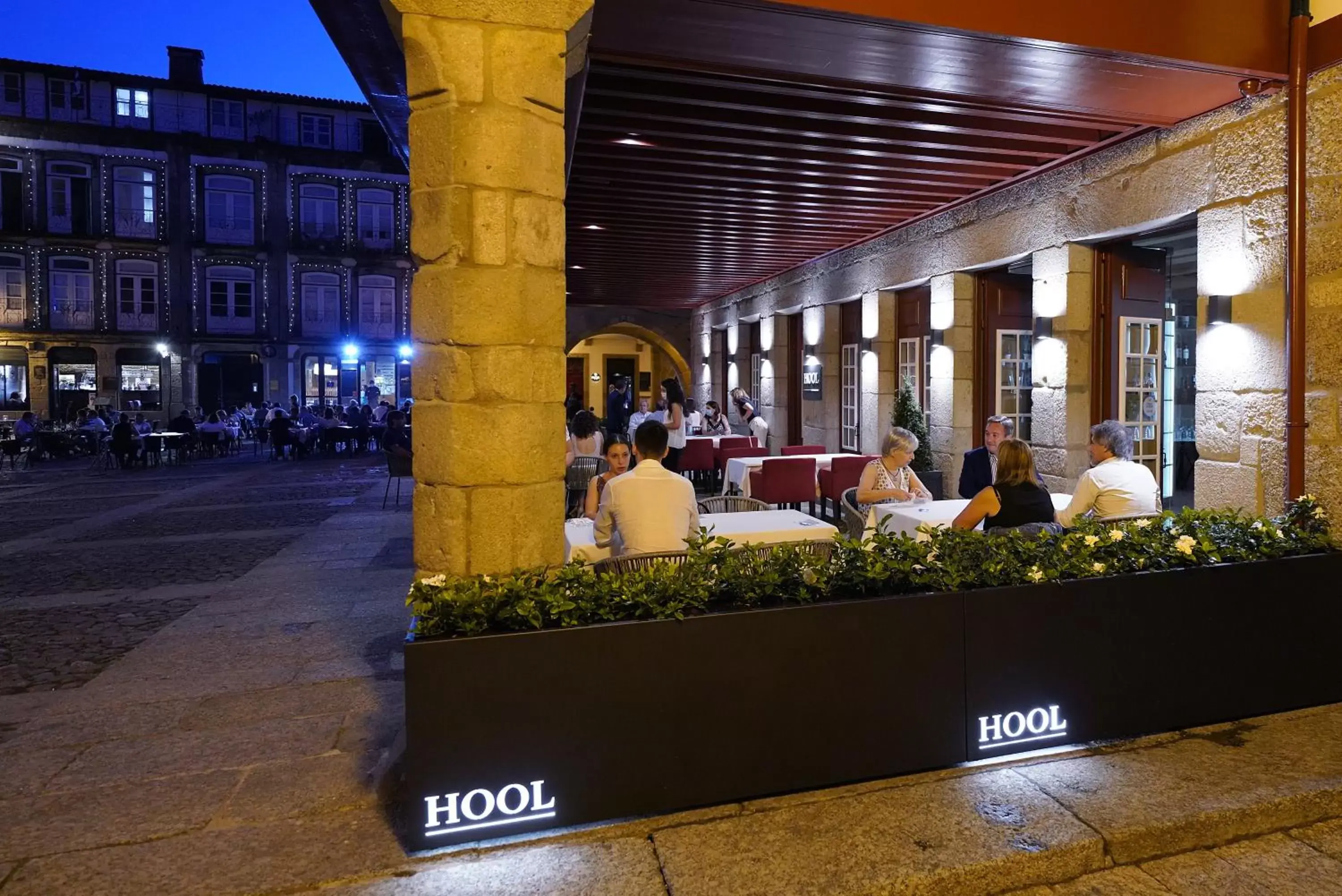 Restaurant/places to eat in Hotel da Oliveira