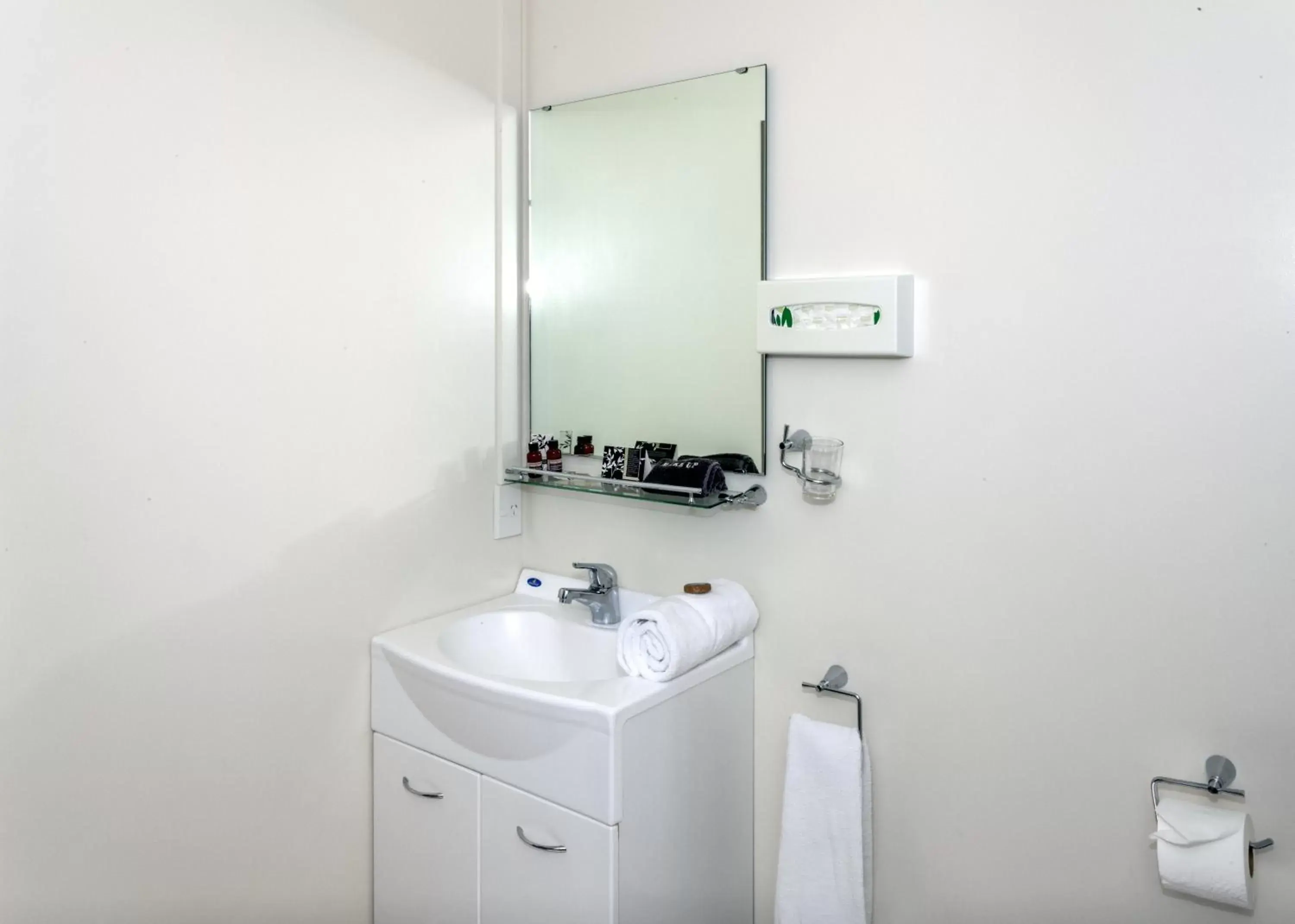 Bathroom in Tairua Shores Motel