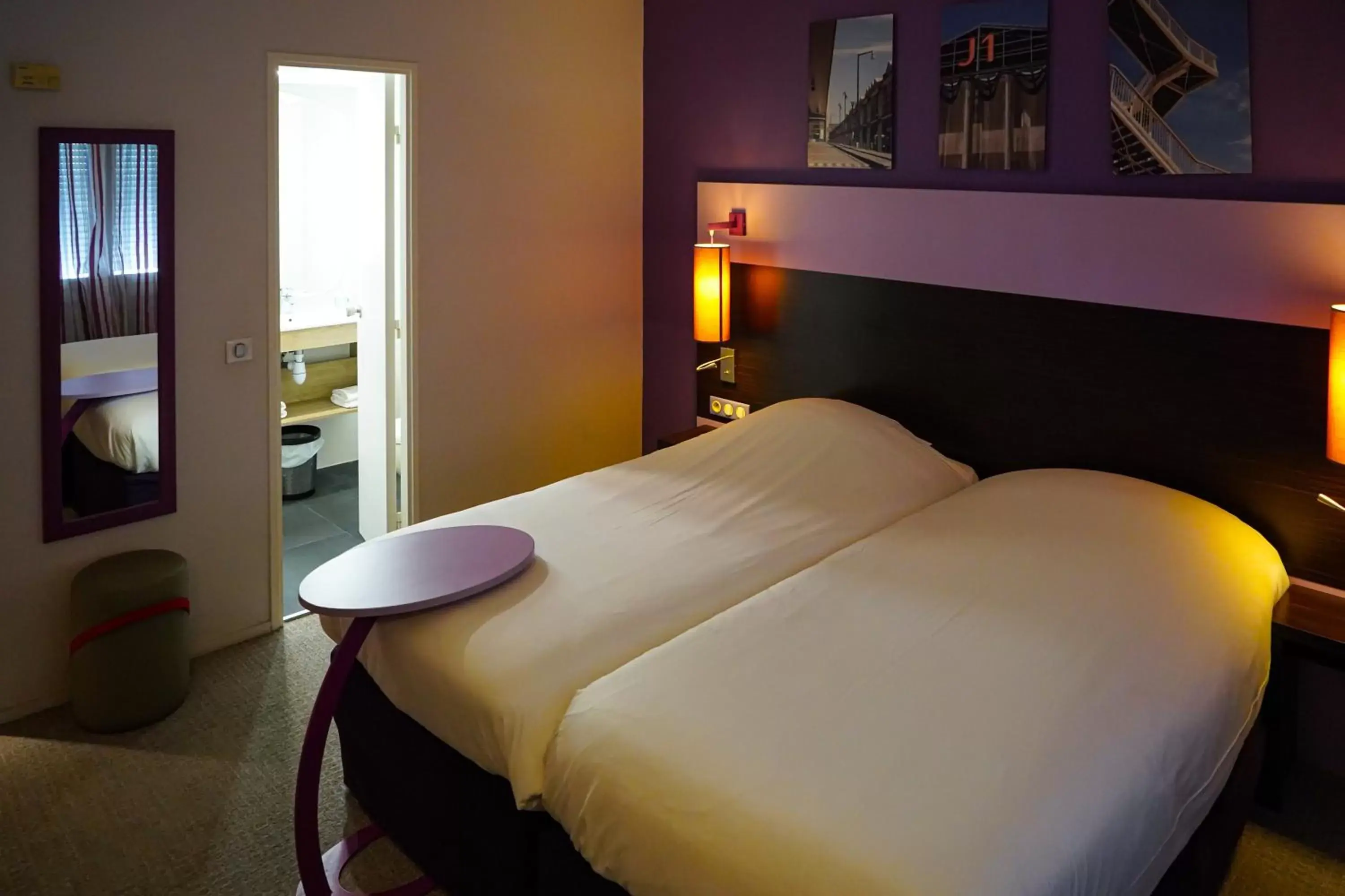 Toilet, Bed in ibis Styles Marseille Centre Prado Castellane