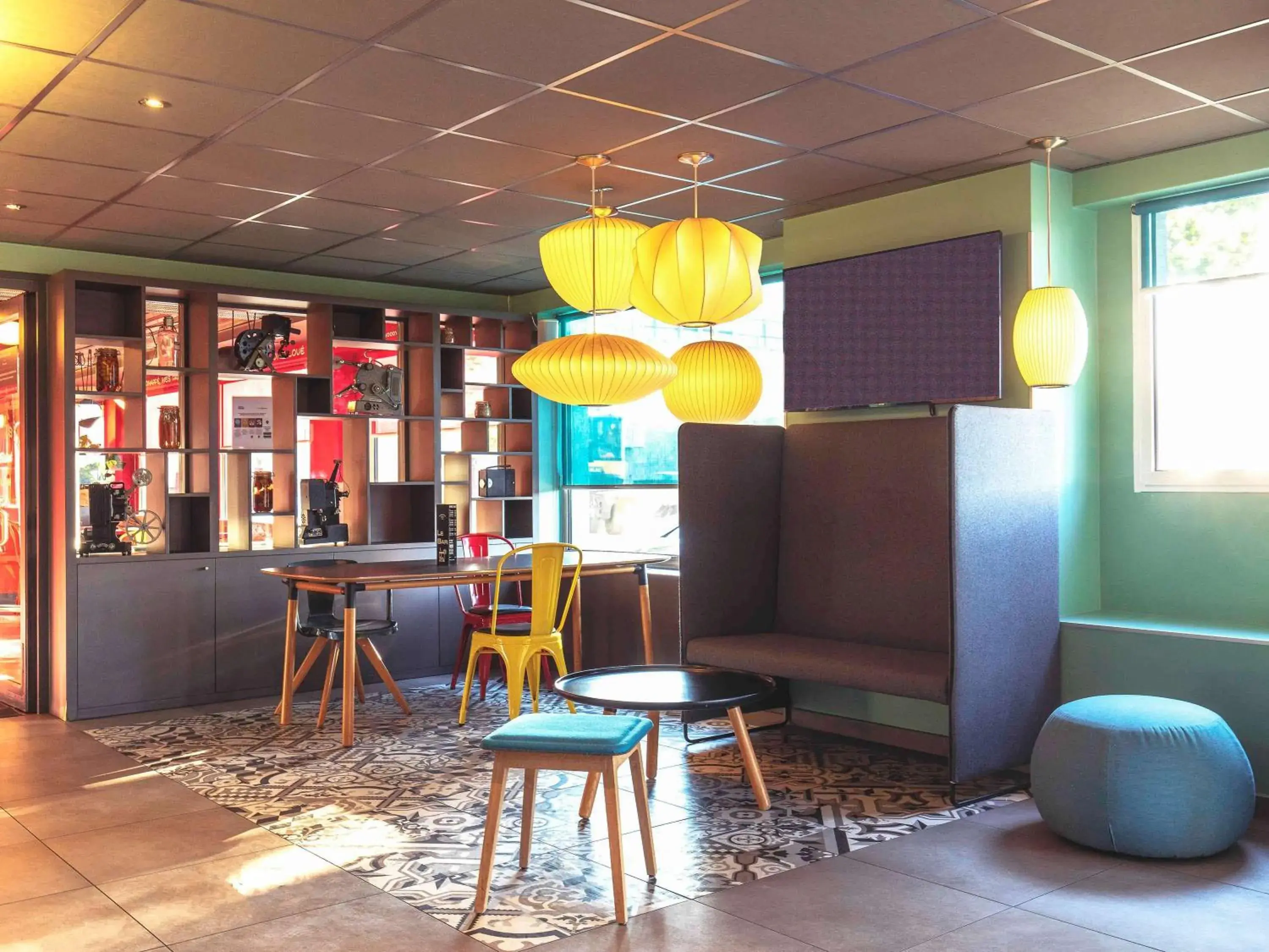 Property building, Lounge/Bar in ibis Styles Lyon Confluence