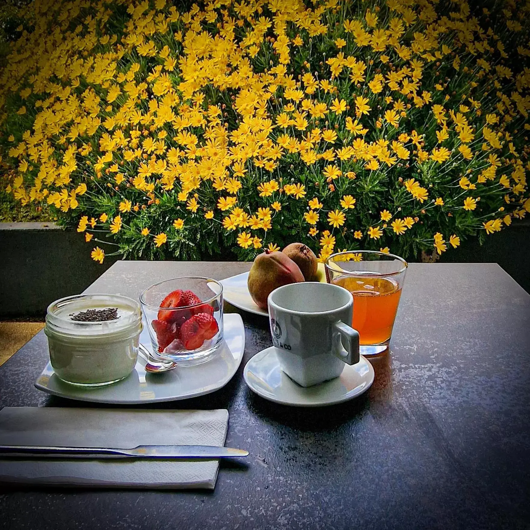 Breakfast in Quality Hotel La Marebaudière Vannes Centre