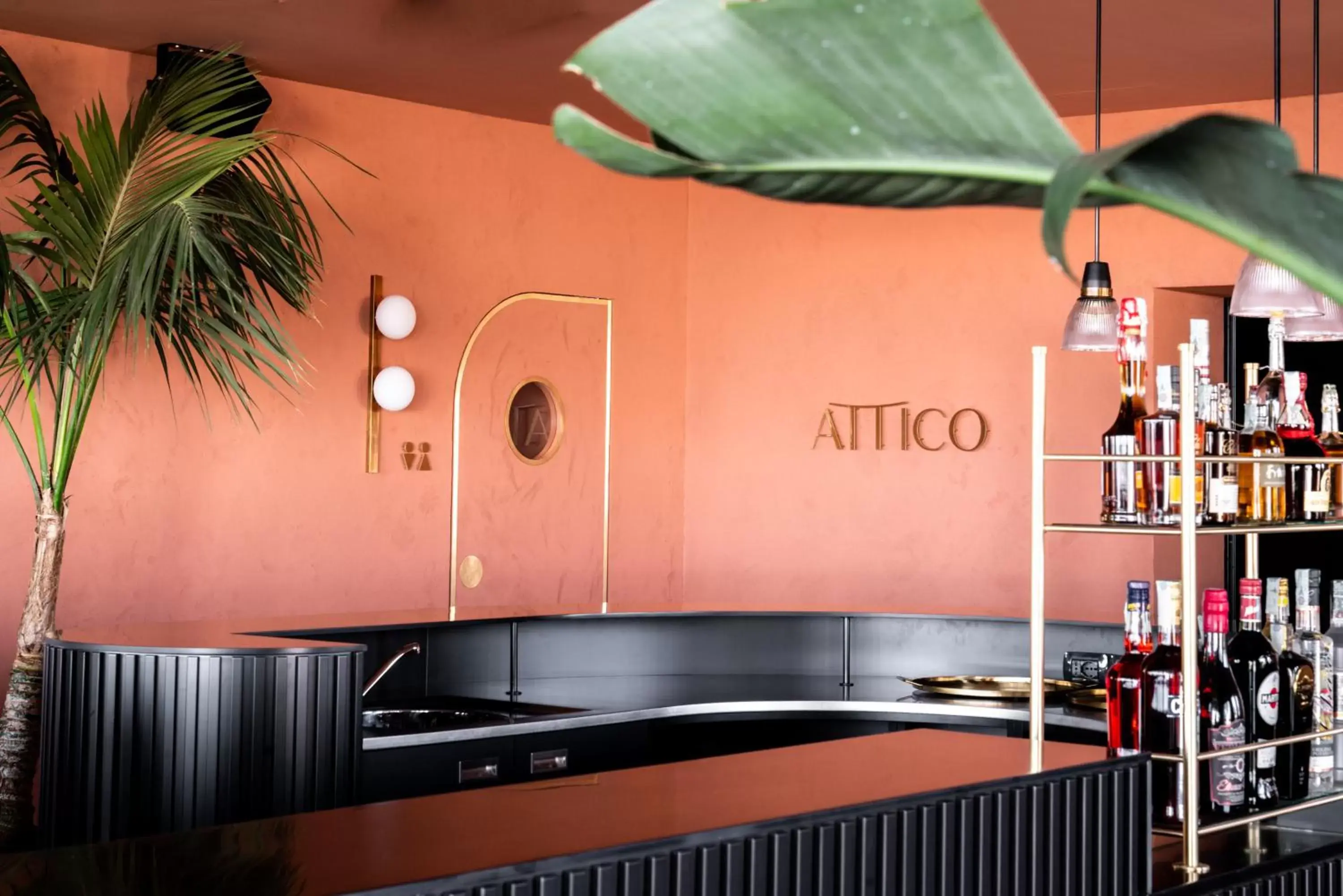 Lounge or bar, Kitchen/Kitchenette in Litta Palace Milano