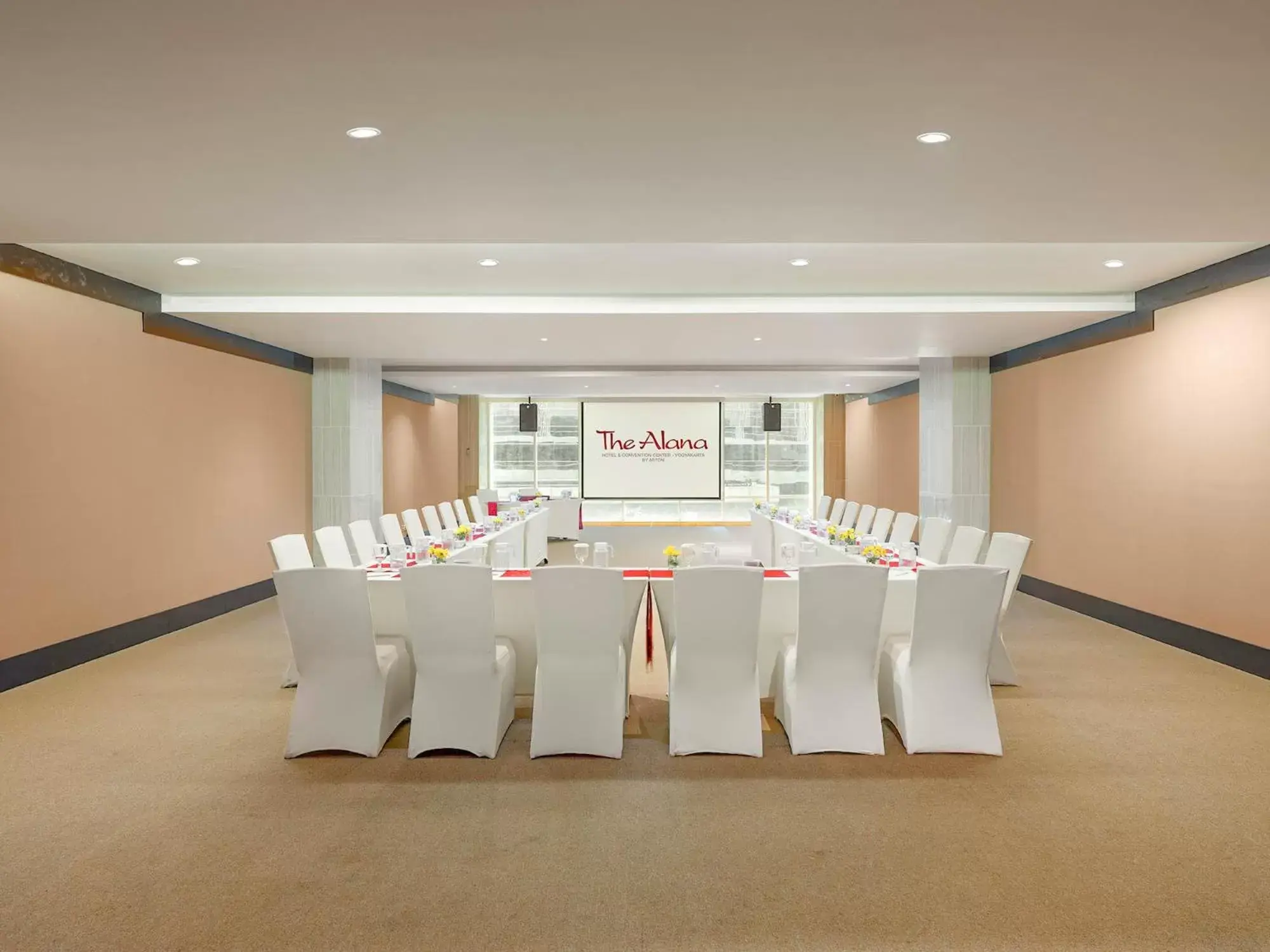 Meeting/conference room, Banquet Facilities in The Alana Yogyakarta Hotel and Convention Center