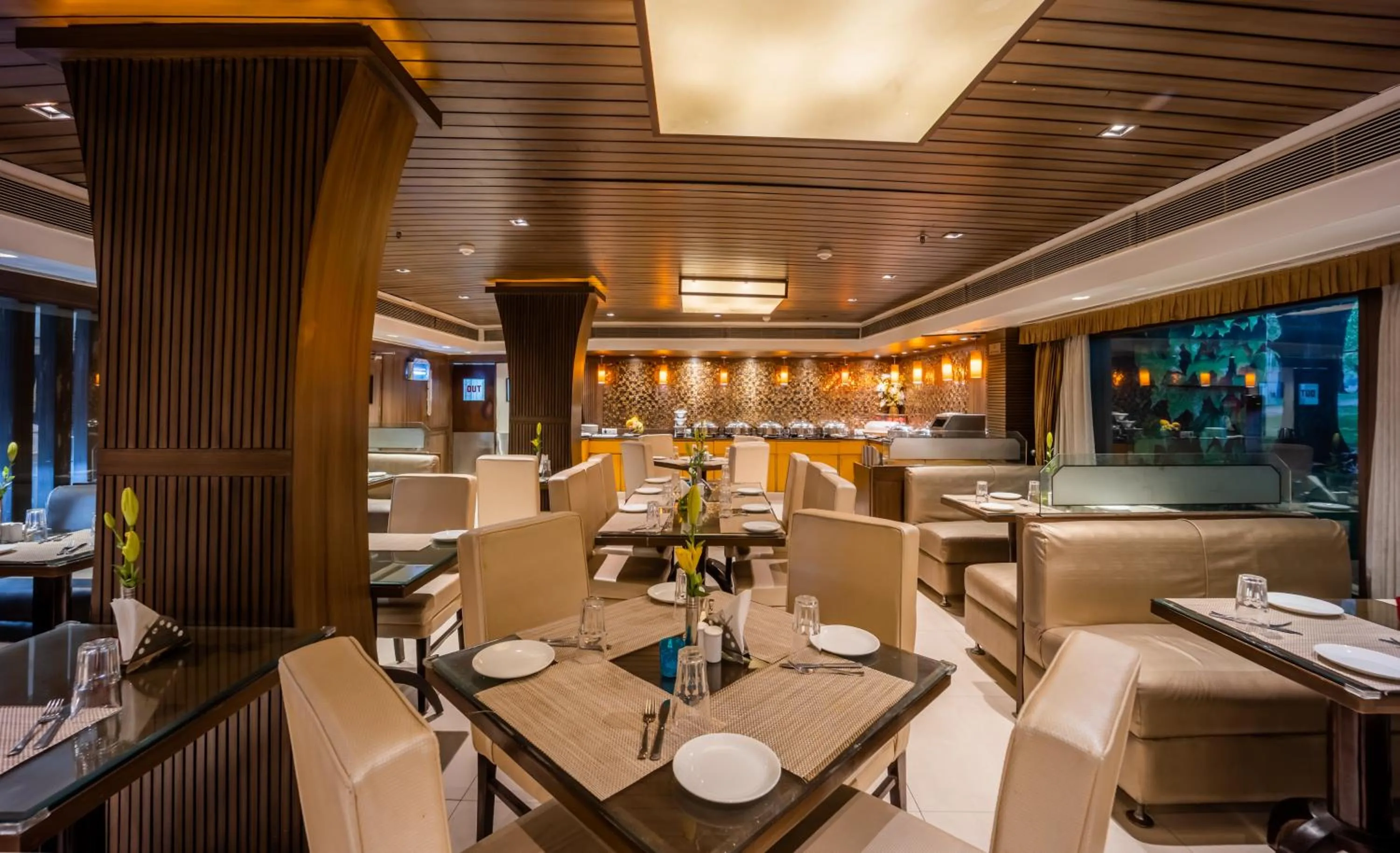 Restaurant/places to eat in Hotel Shanti Palace Mahipalpur