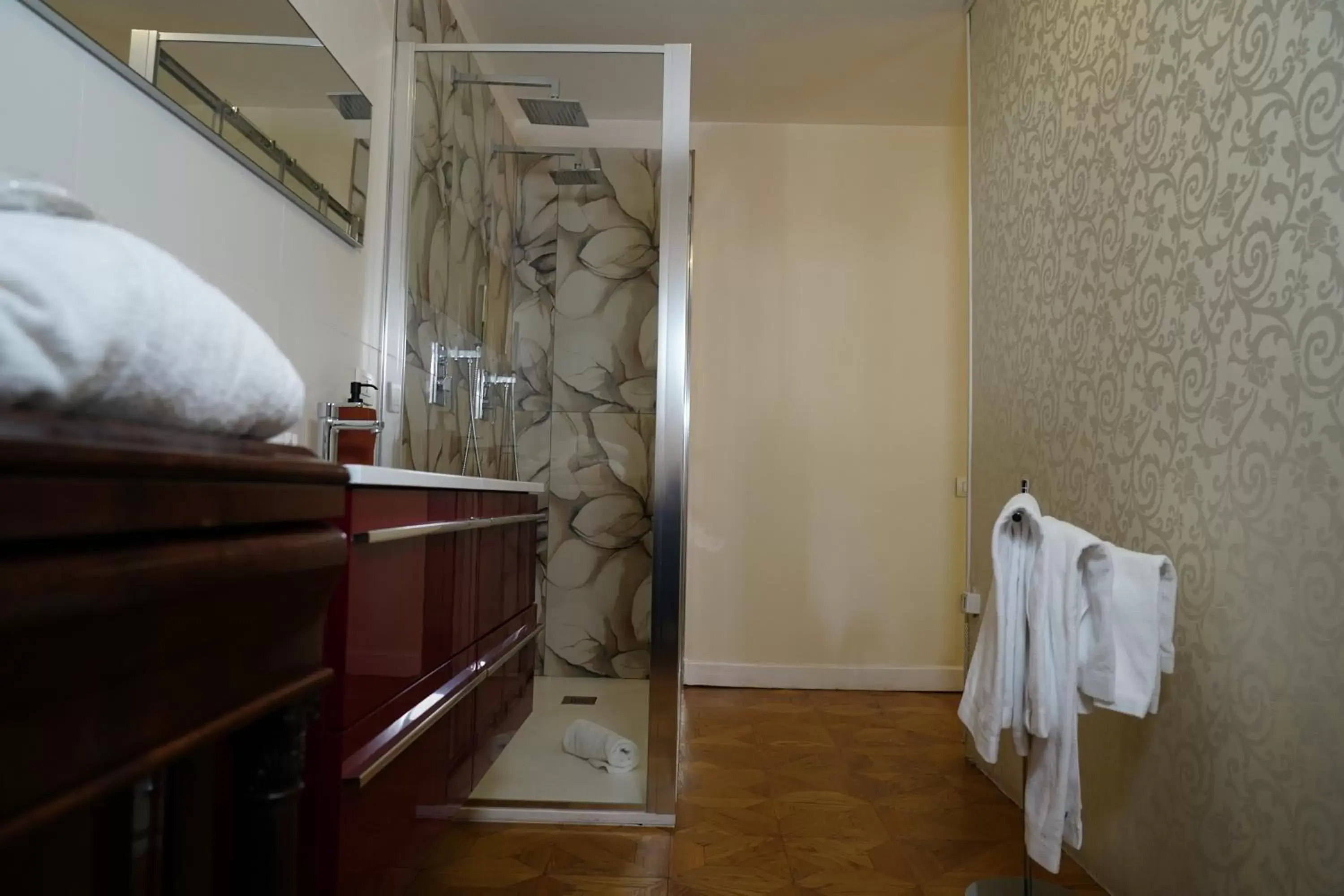 Bathroom in Sisuites