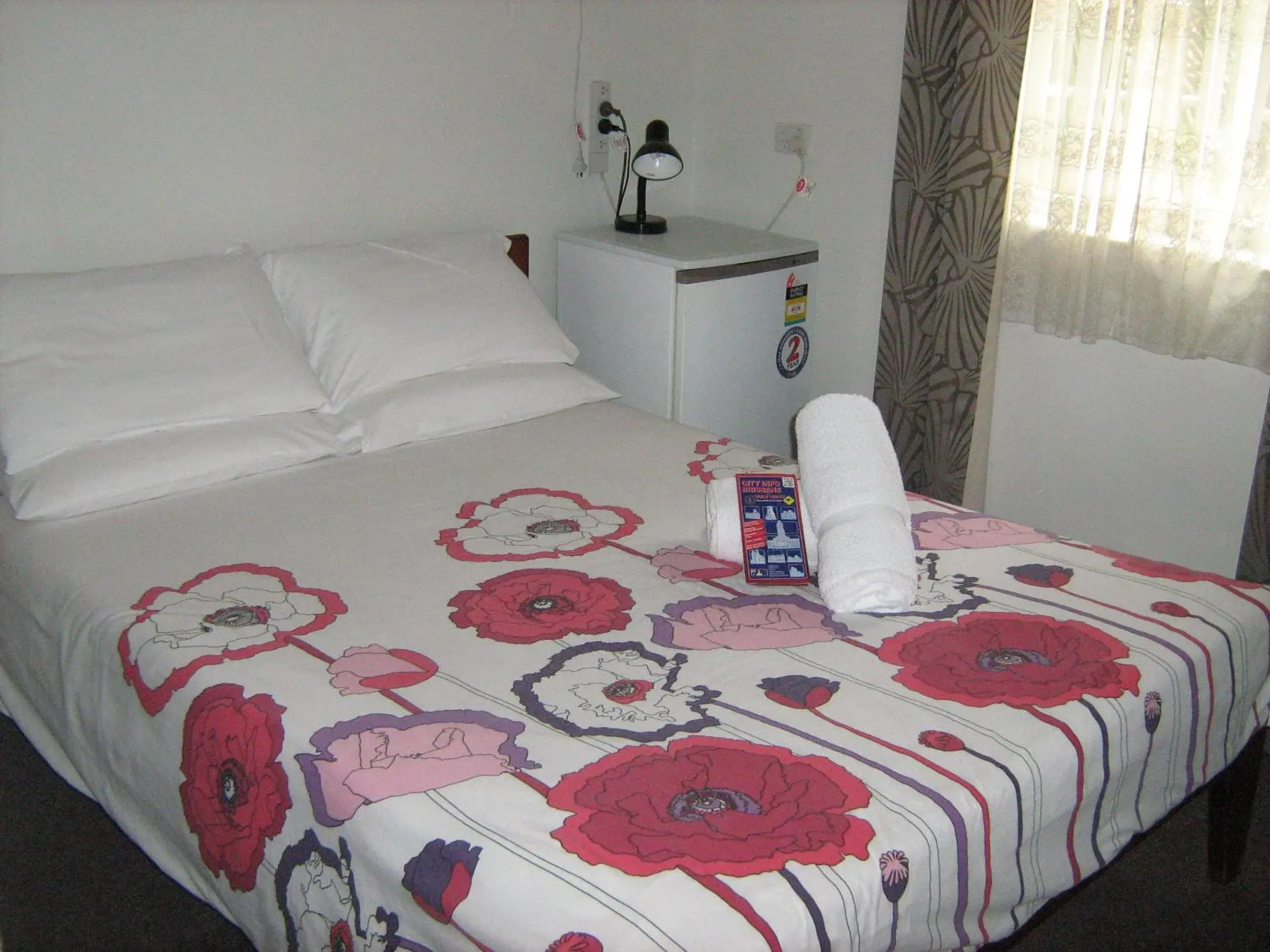 Bed in Kookaburra Inn