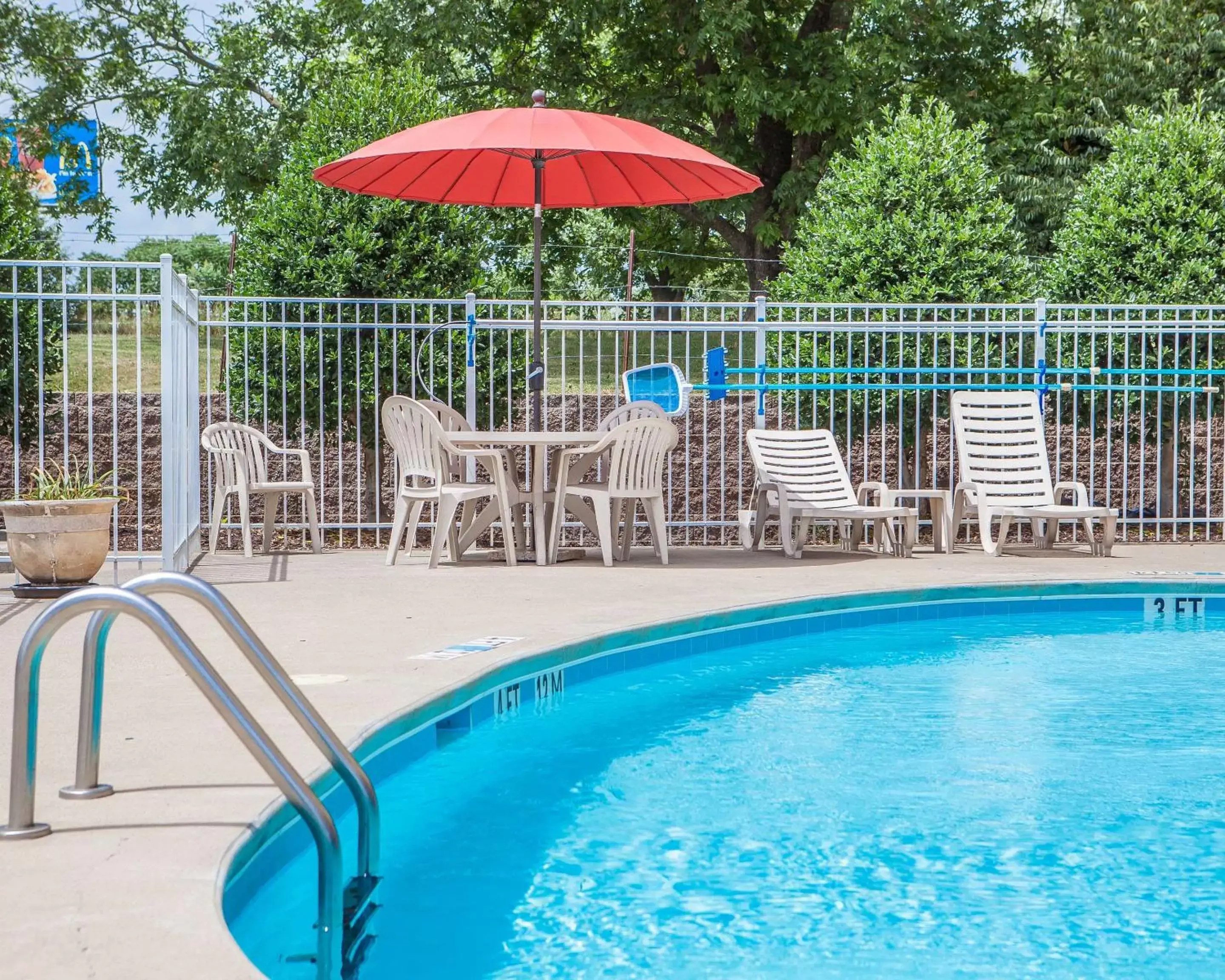 On site, Swimming Pool in Comfort Inn and Suites - Tuscumbia/Muscle Shoals