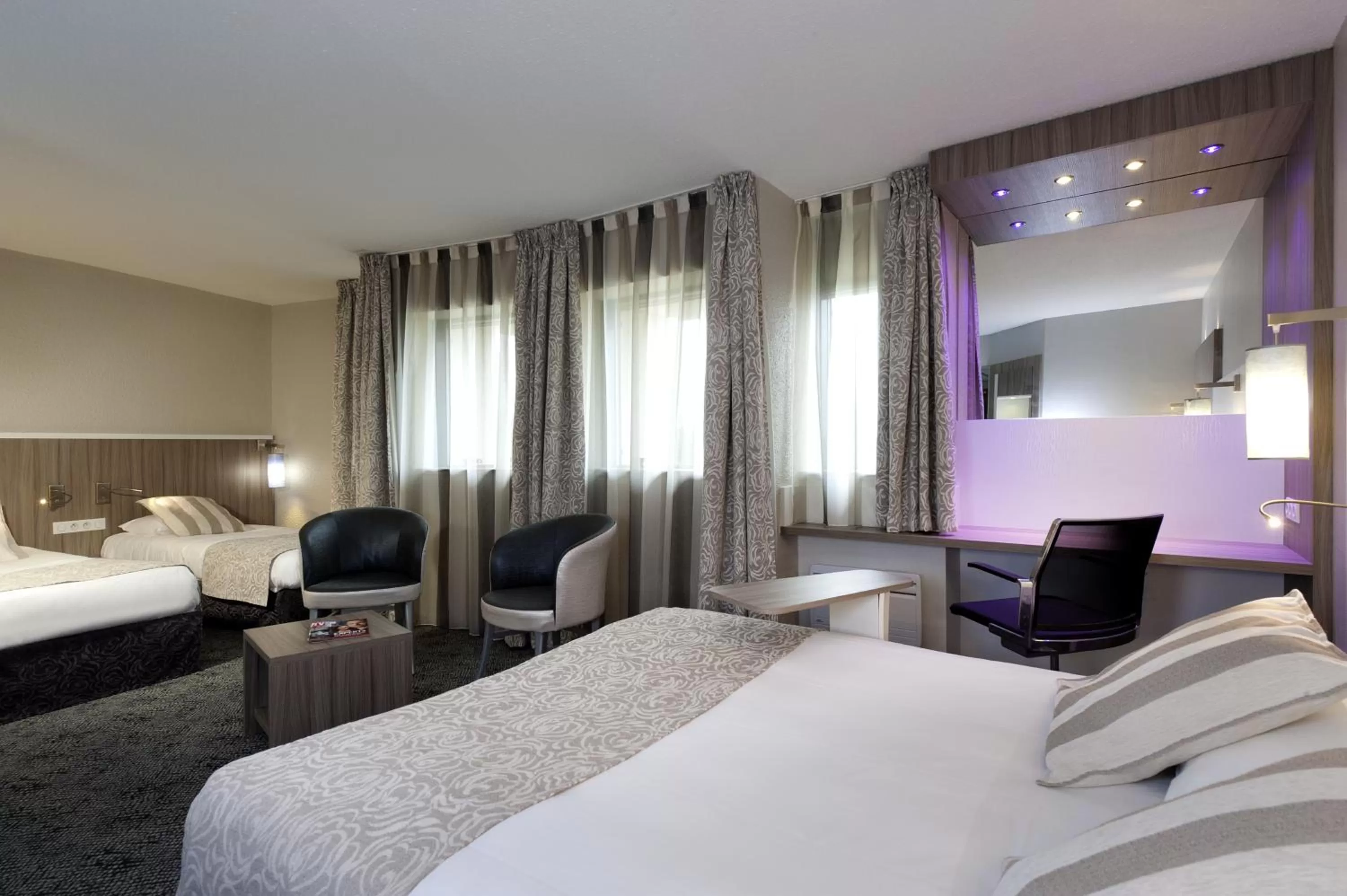 Bedroom, Bed in ibis Styles Melun
