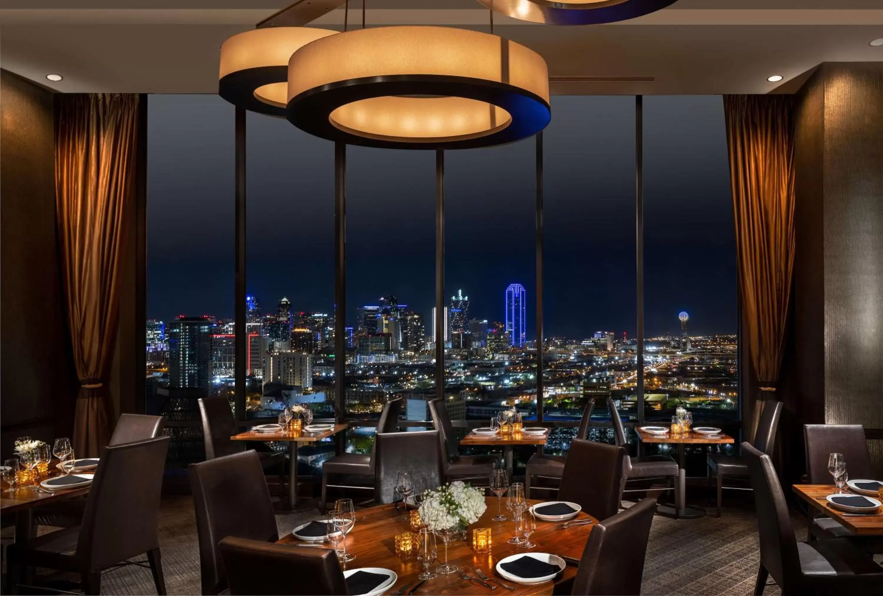 Dining area, Restaurant/Places to Eat in Hilton Anatole