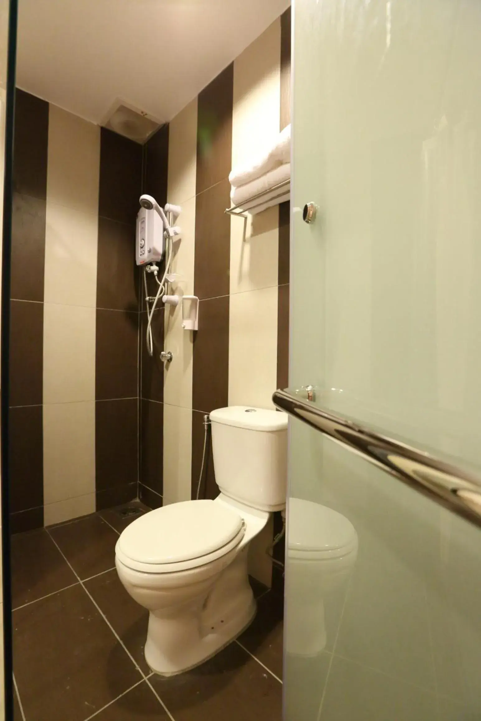 Bathroom in 1 Hotel Taman Connaught