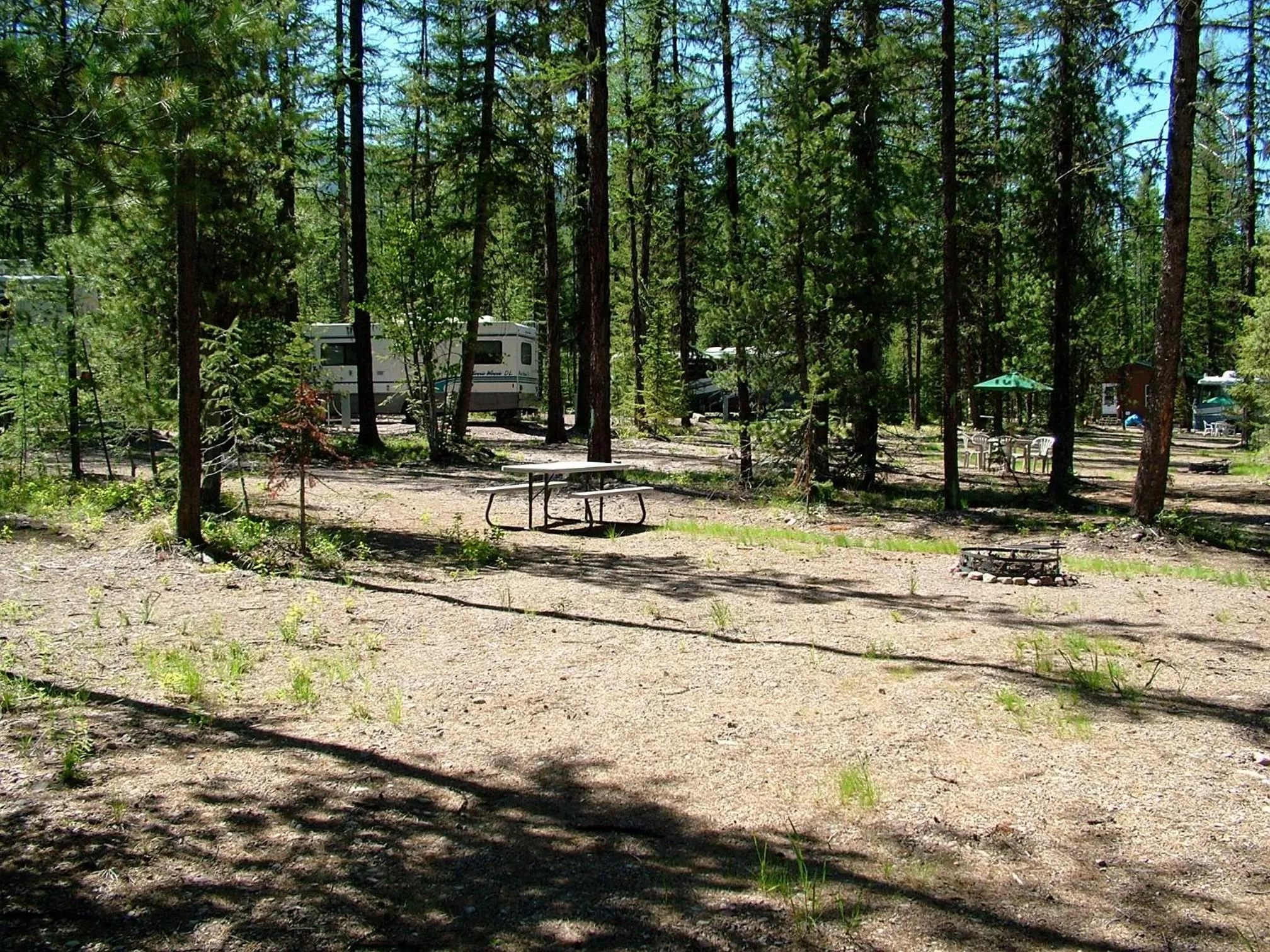 BBQ facilities, Garden in Glacier Haven Inn