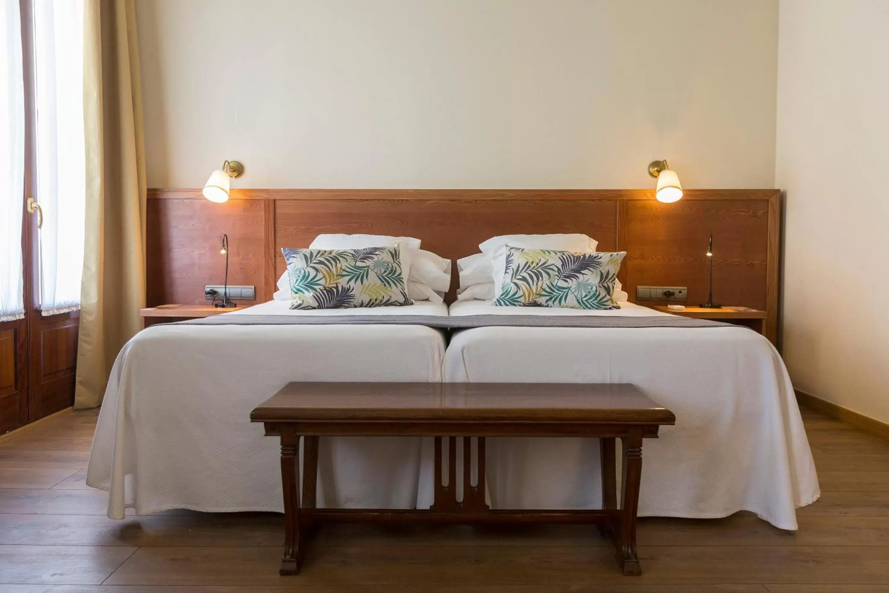 Bed in Hotel-Hostal Sport