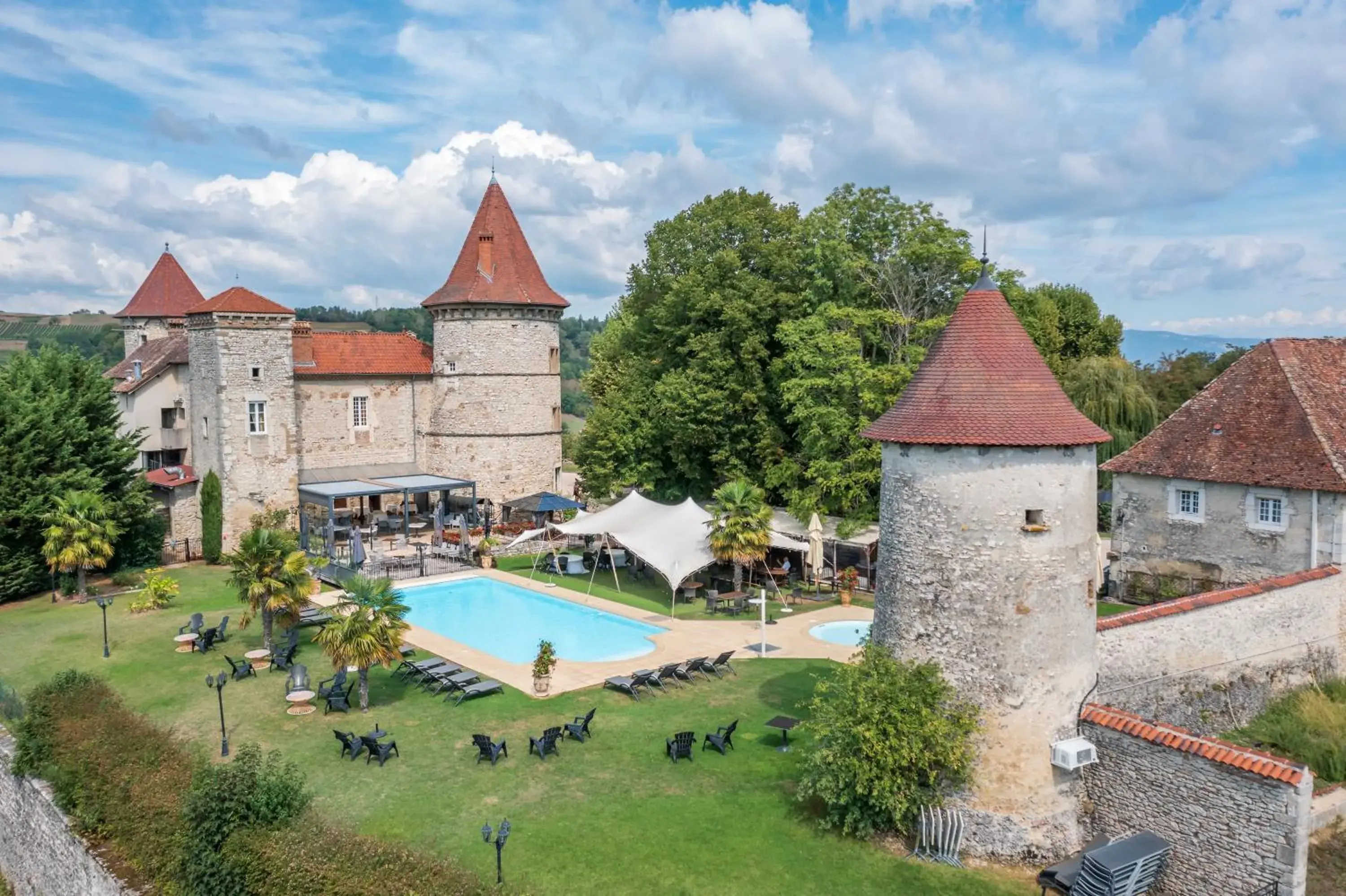 Pool View in Château Chapeau Cornu