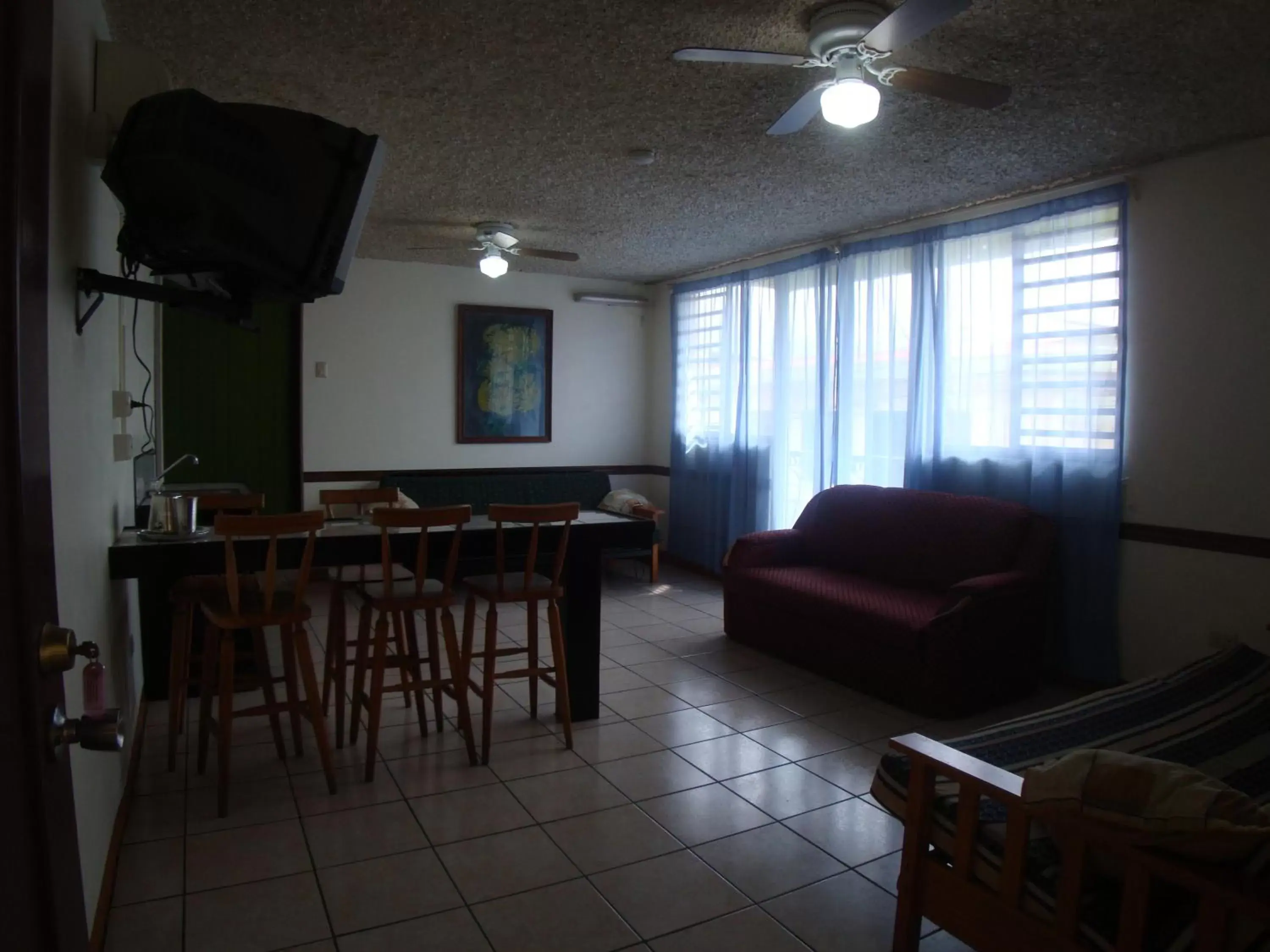 Living room, Dining Area in Hotel La Guaria Inn & Suites